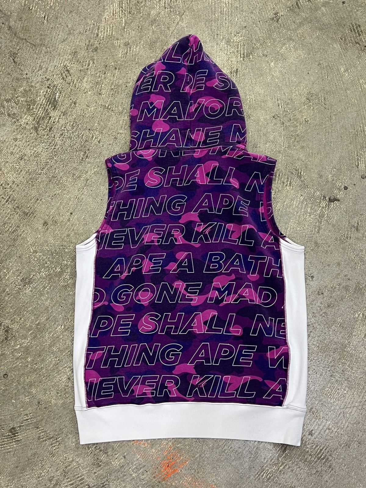 Bape Bape WGM Text Color Camo Hooded Vest Size US M / EU 48-50 / 2 - 2 Thumbnail
