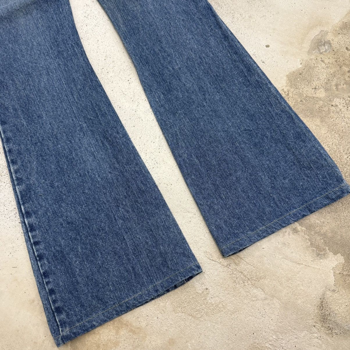 Japanese Brand Flare Vintage Blue Moon Blue Unisex Denim Pants Size US 27 - 13 Thumbnail