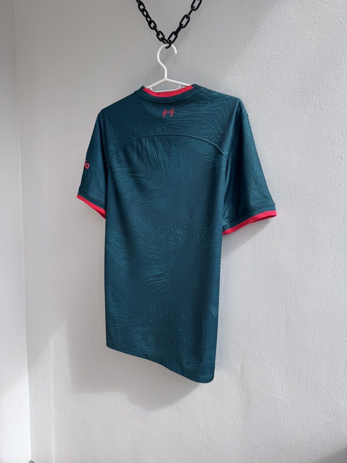 Nike LIVERPOOL 2022 2023 THIRD FOOTBALL SOCCER SHIRT JERSEY NIKE Size US S / EU 44-46 / 1 - 10 Thumbnail