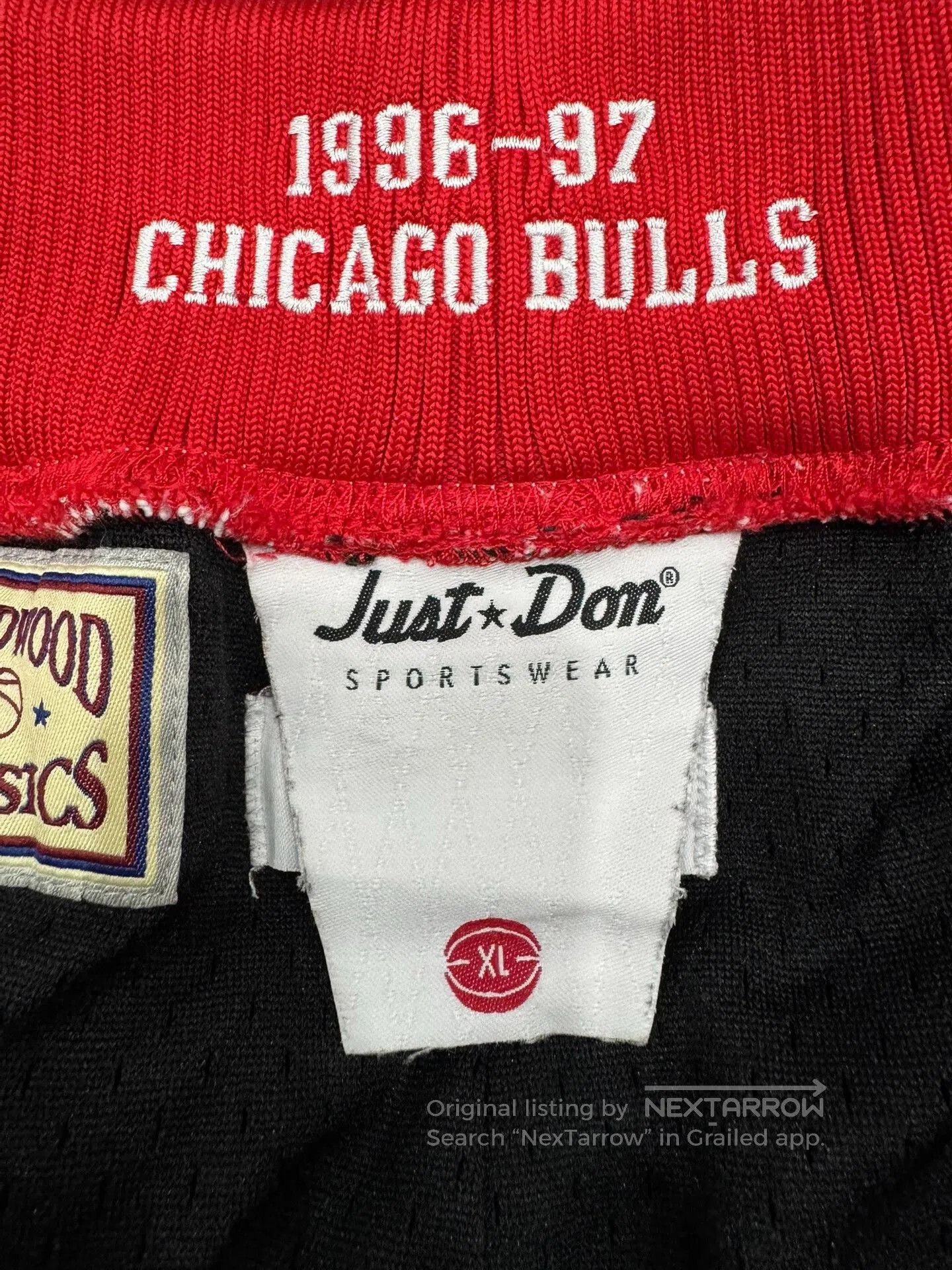 Mitchell & Ness Mitchell Ness Bulls Shorts XL. Size US 26 / EU 42 - 7 Thumbnail