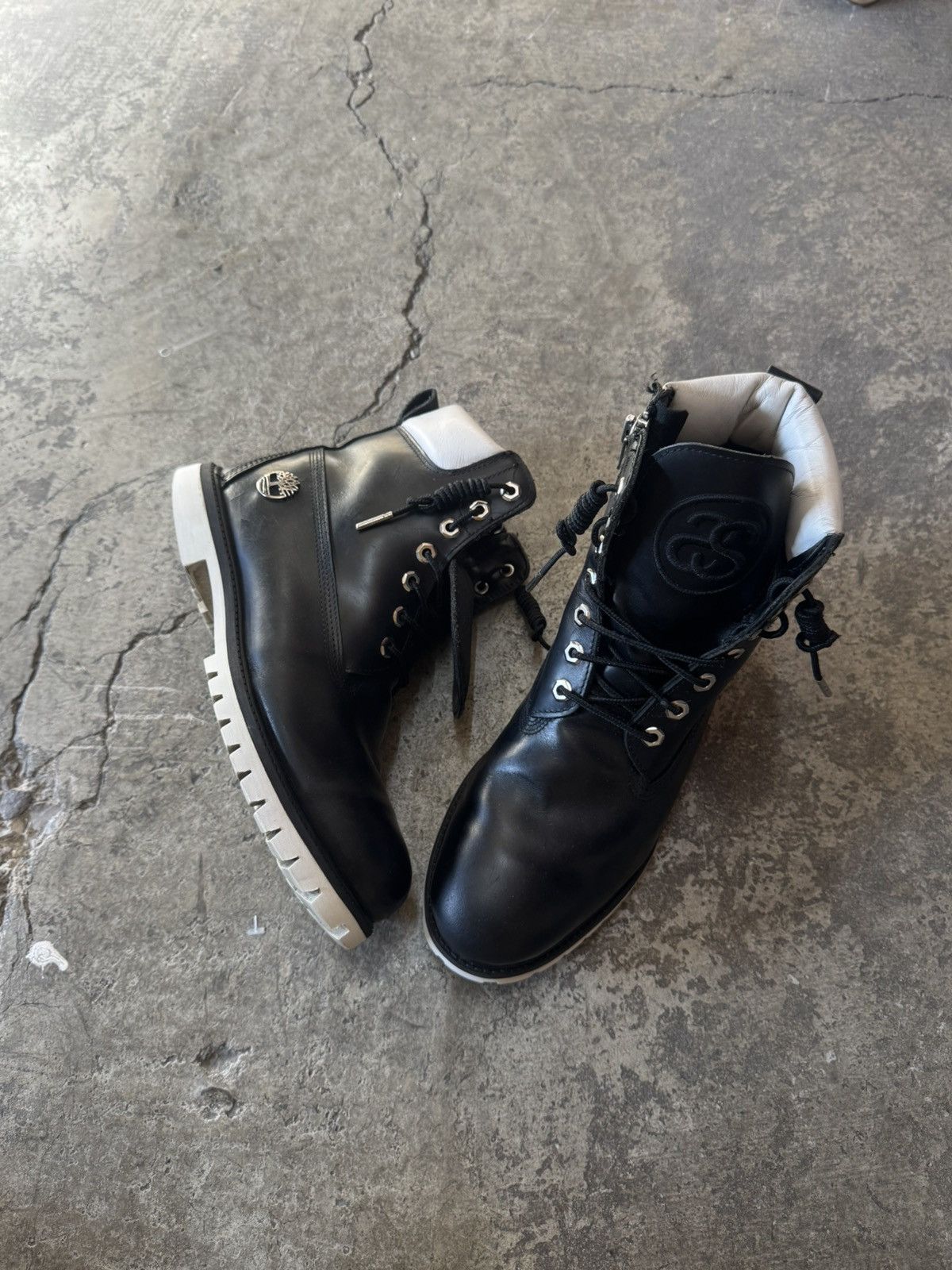 Stussy x Timberland 6” Boots Sz us