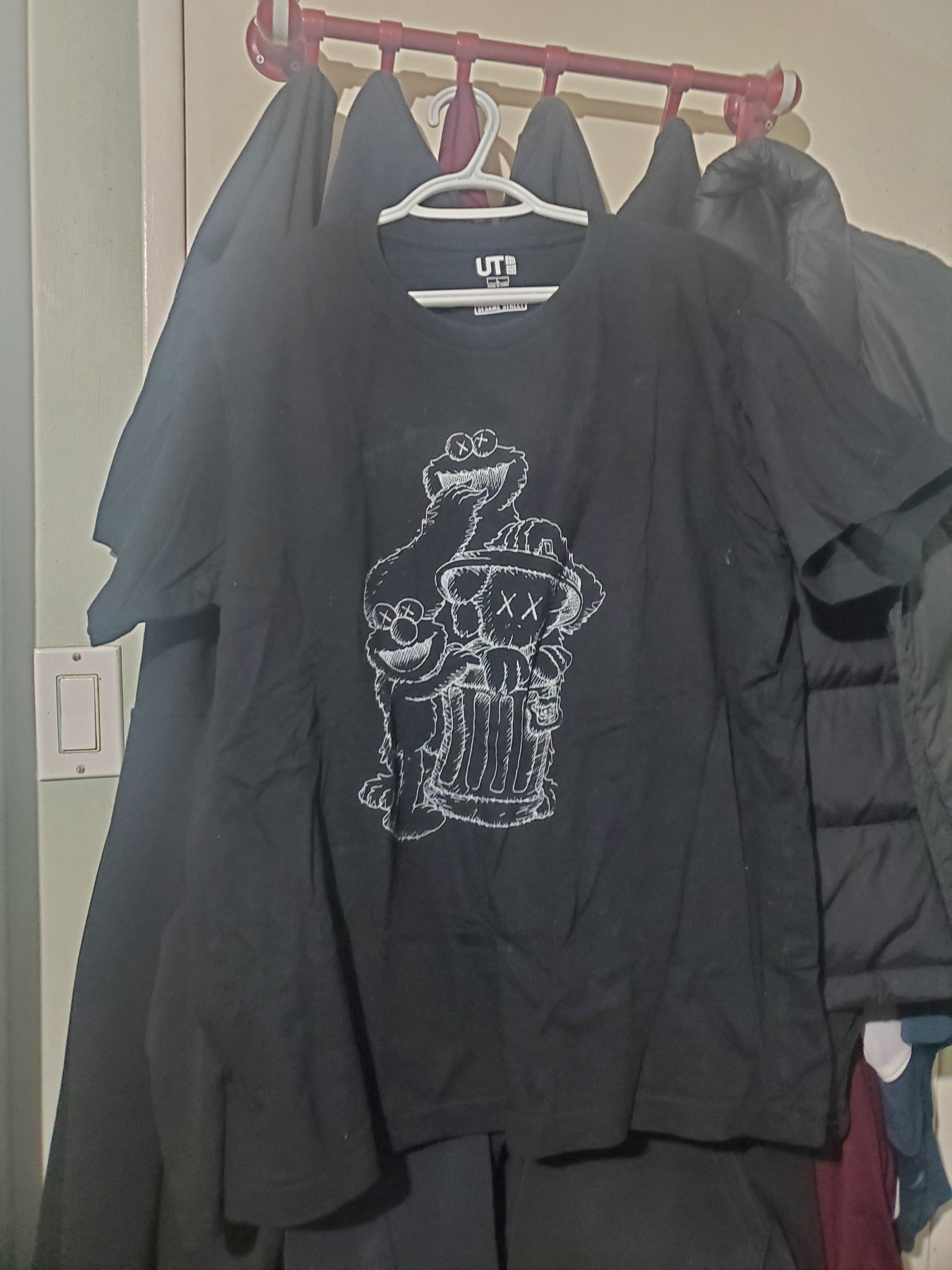 Kaws Kaws shirt Size US L / EU 52-54 / 3 - 1 Thumbnail