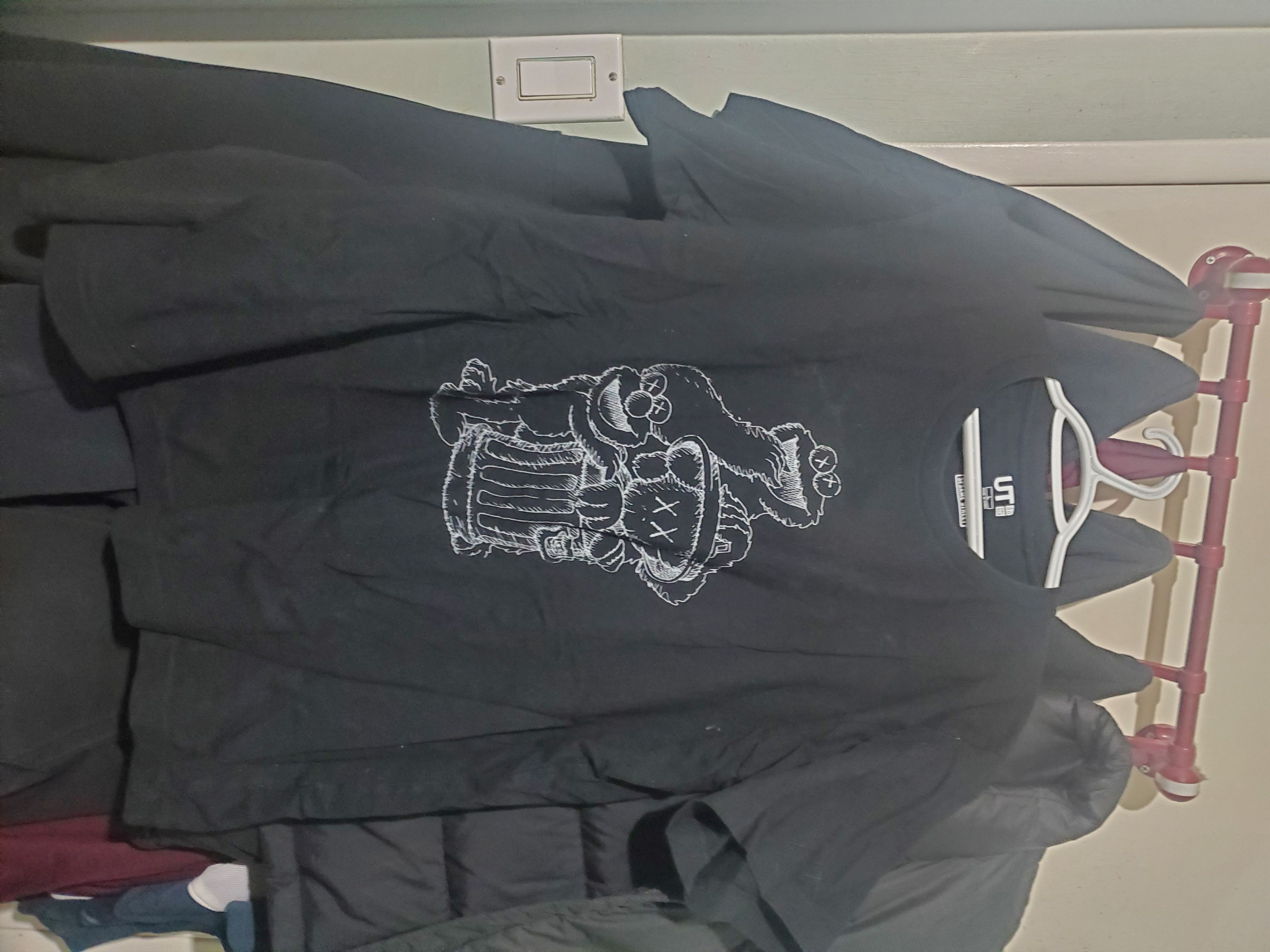 Kaws Kaws shirt Size US L / EU 52-54 / 3 - 1 Thumbnail