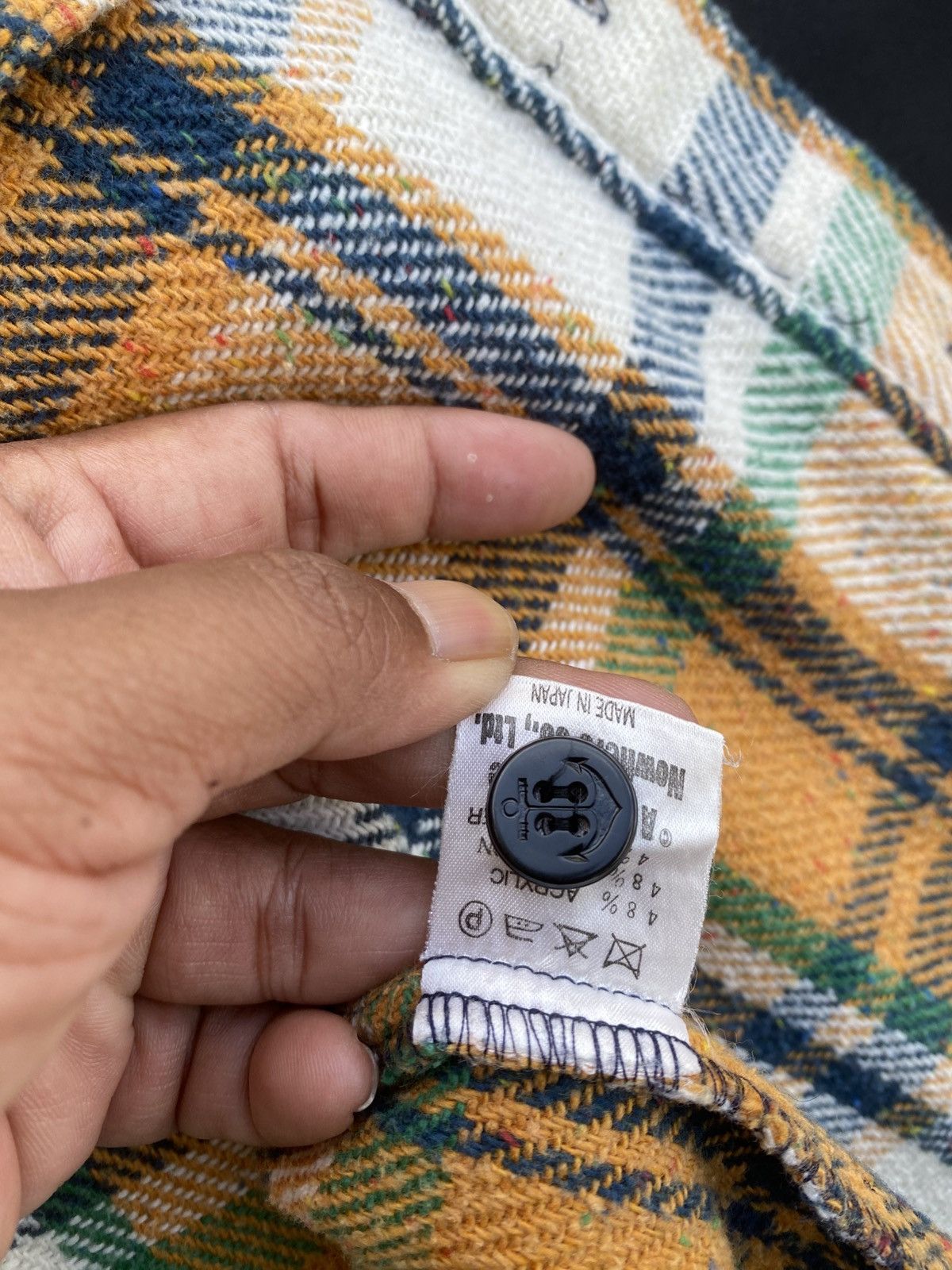 Bape × Vintage Rare Vintage BAPE Checkered Flannel Buttons Shirt Size US M / EU 48-50 / 2 - 20 Thumbnail