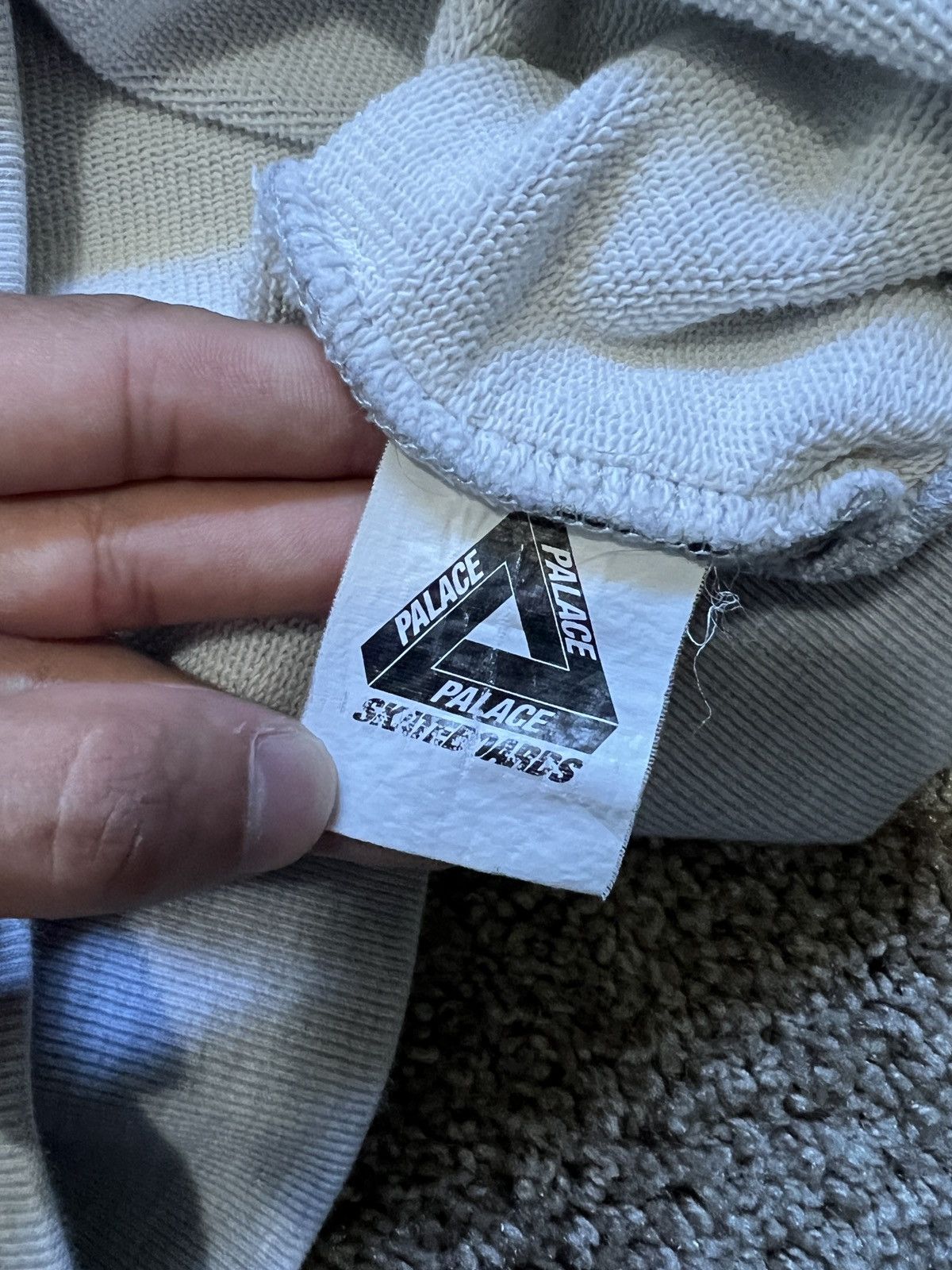 Palace Palace Basically a Crewneck Size US L / EU 52-54 / 3 - 5 Thumbnail