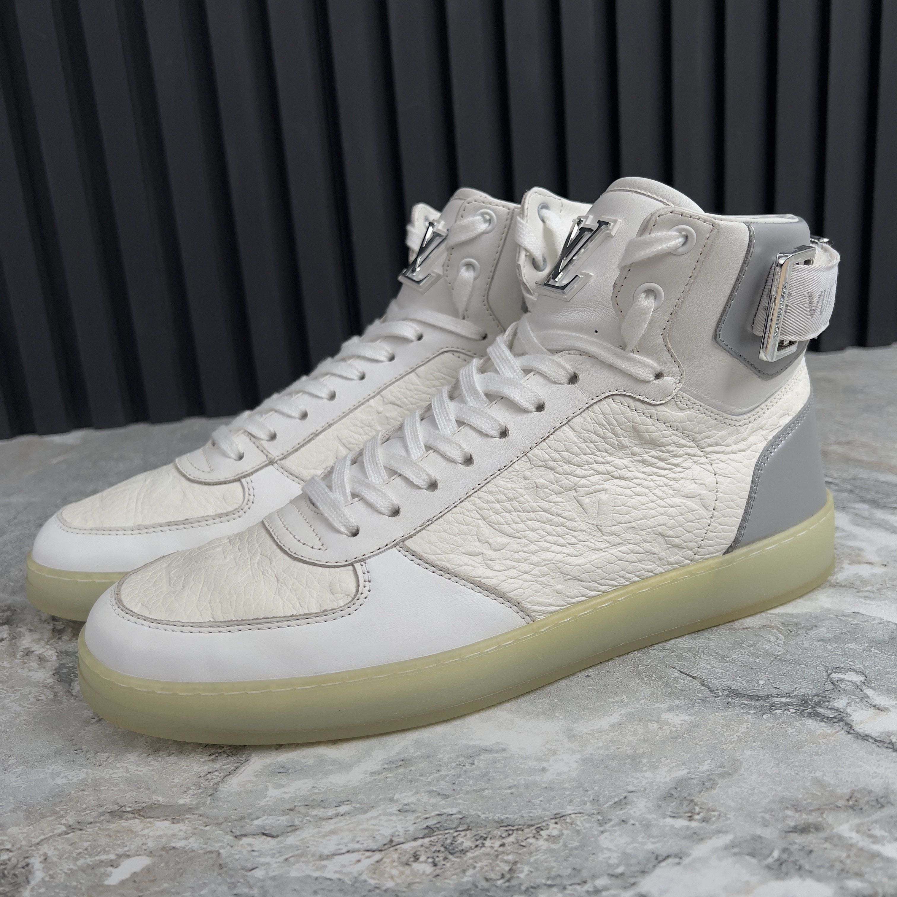 Louis Vuitton Rivoli High Top Sneaker Leather Size US 8.5 / EU 41-42 - 3 Thumbnail