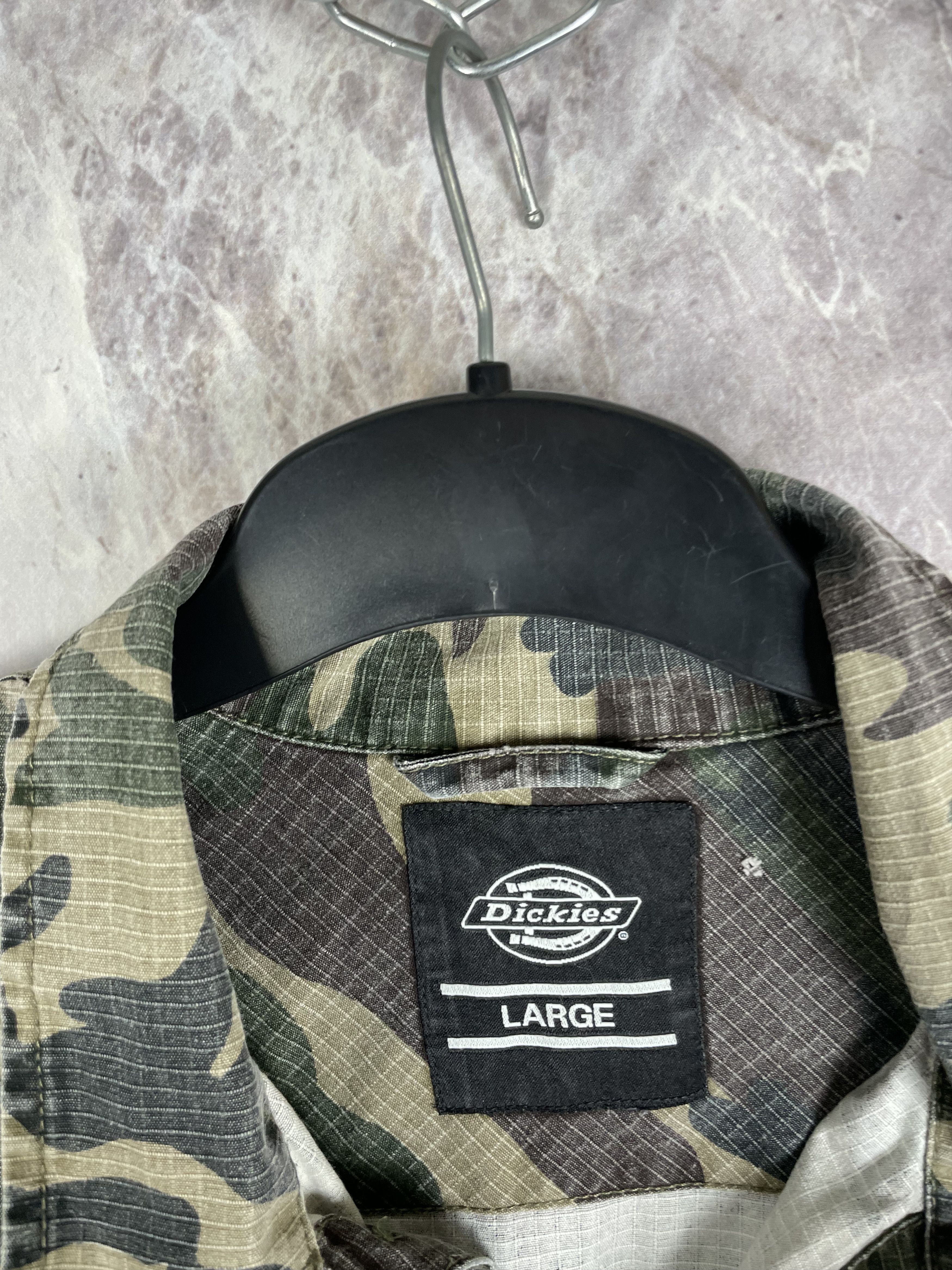 Dickies Vintage Dickies Camo Shirt Overshirt Workwear Size US L / EU 52-54 / 3 - 5 Thumbnail