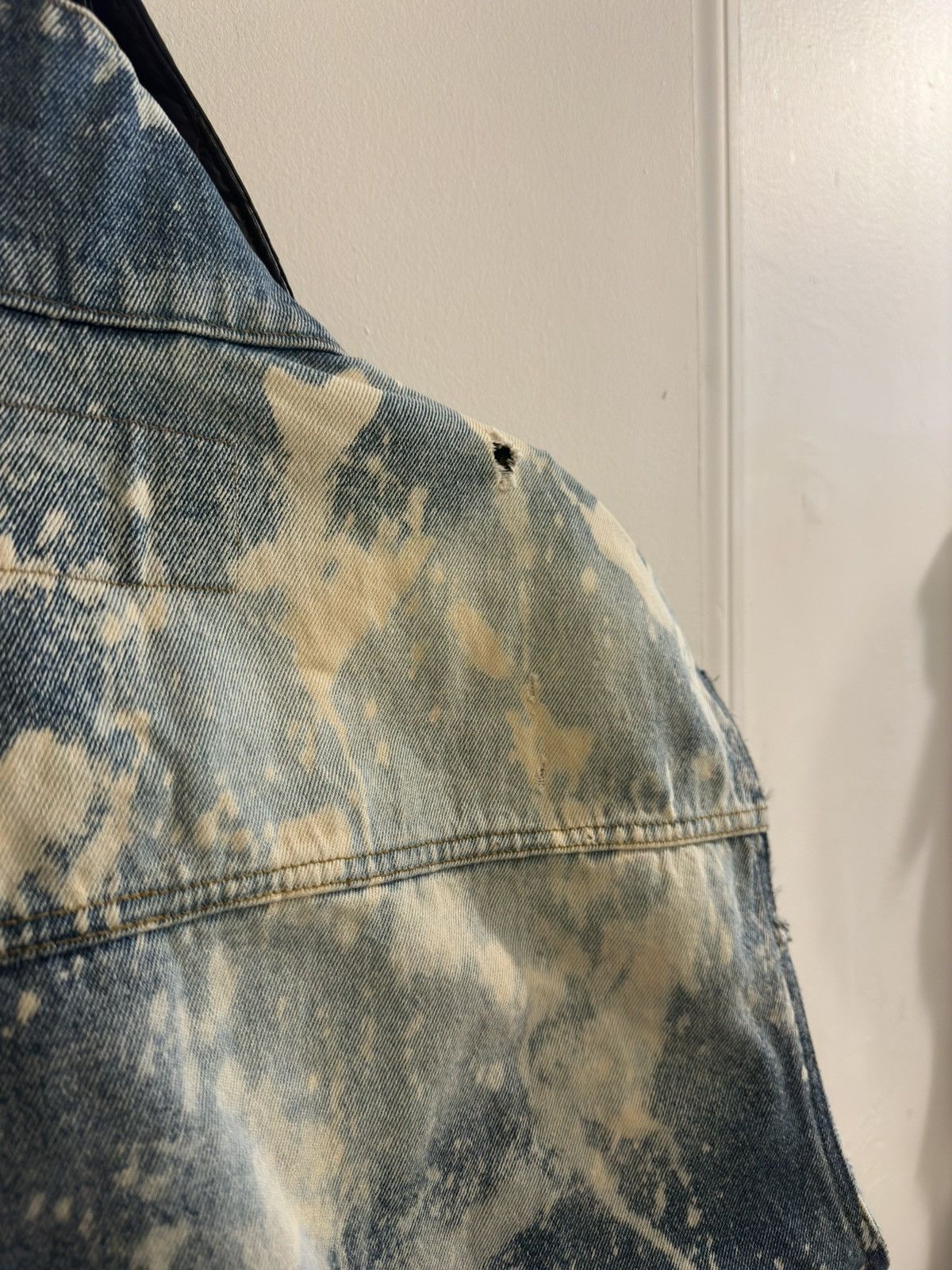 Port Authority Vintage Embroidered Bleached Denim Vest Size US L / EU 52-54 / 3 - 9 Thumbnail