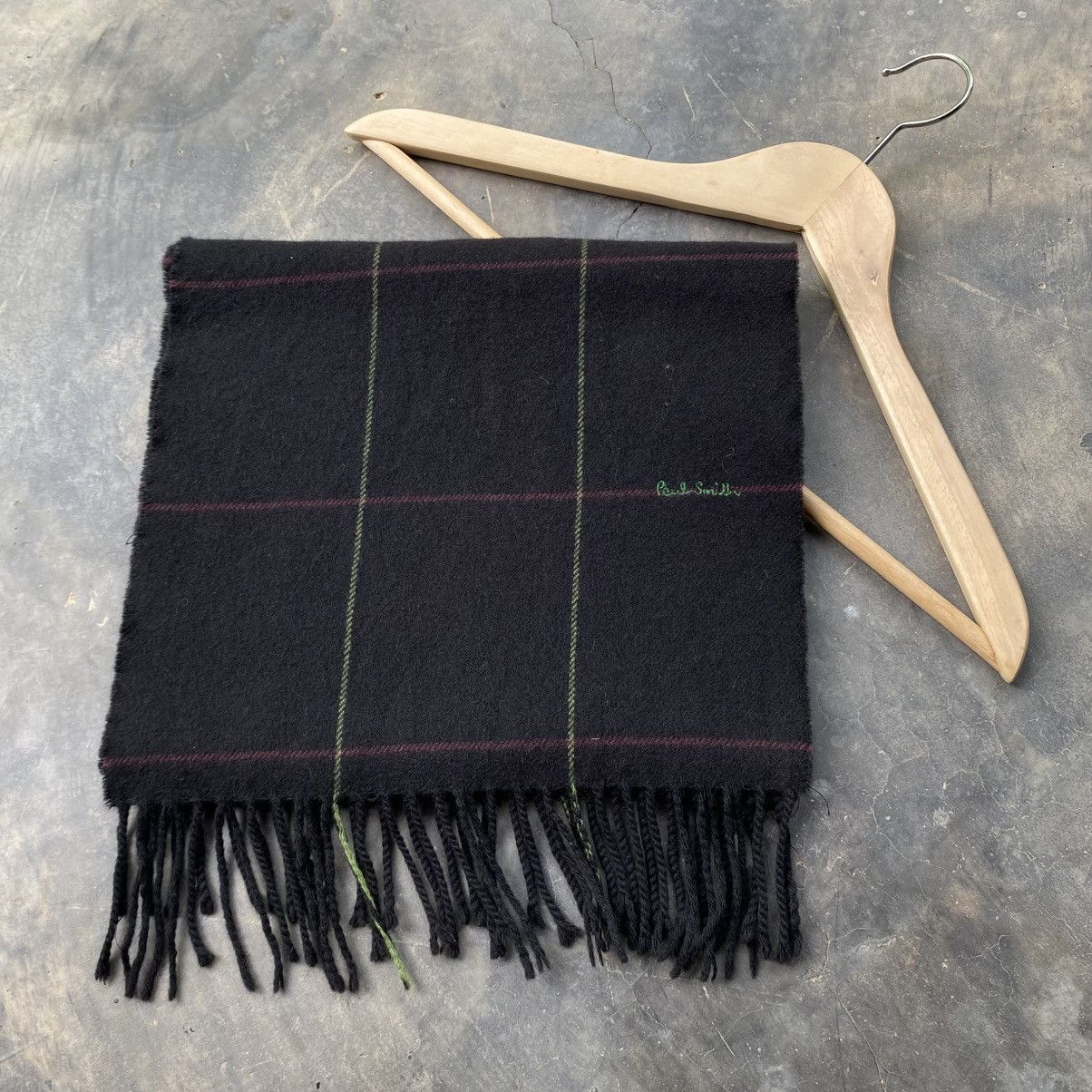Paul Smith Paul Smith Black Scarf with Green Logo Embroidery Size ONE SIZE - 11 Thumbnail