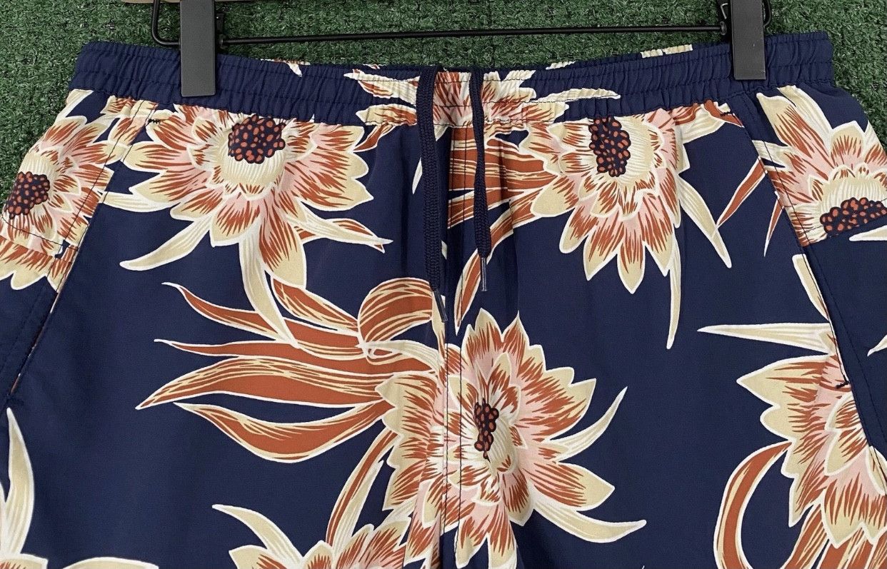 Patagonia Patagonia Baggies Cereus Flower Navy Patterned Shorts Medium Size 32" / US 10 / IT 46 - 6 Thumbnail