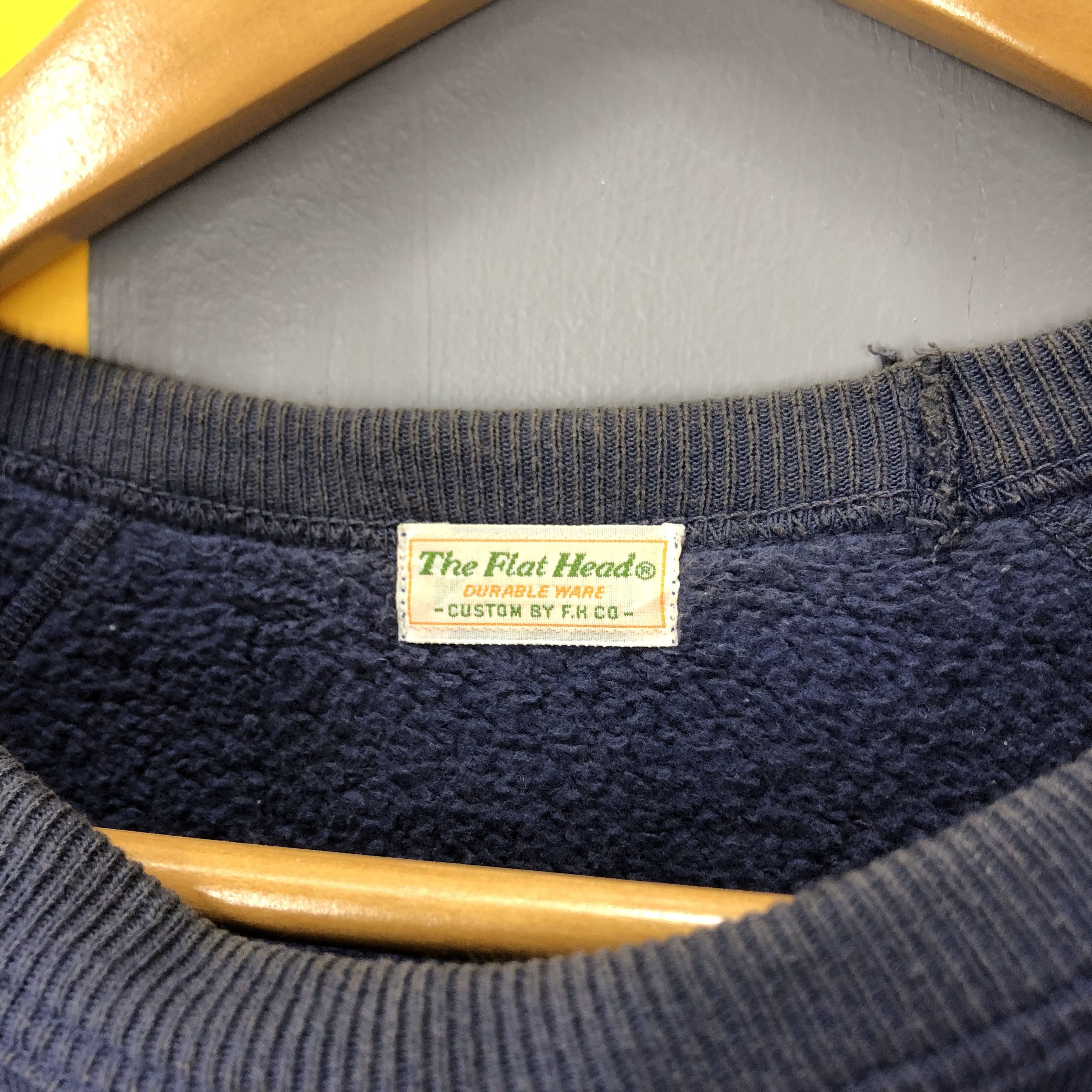 The Flat Head 90s Vintage Thrashed THE FLAT HEAD Sweatshirt #1648/03 Size US M / EU 48-50 / 2 - 10 Thumbnail