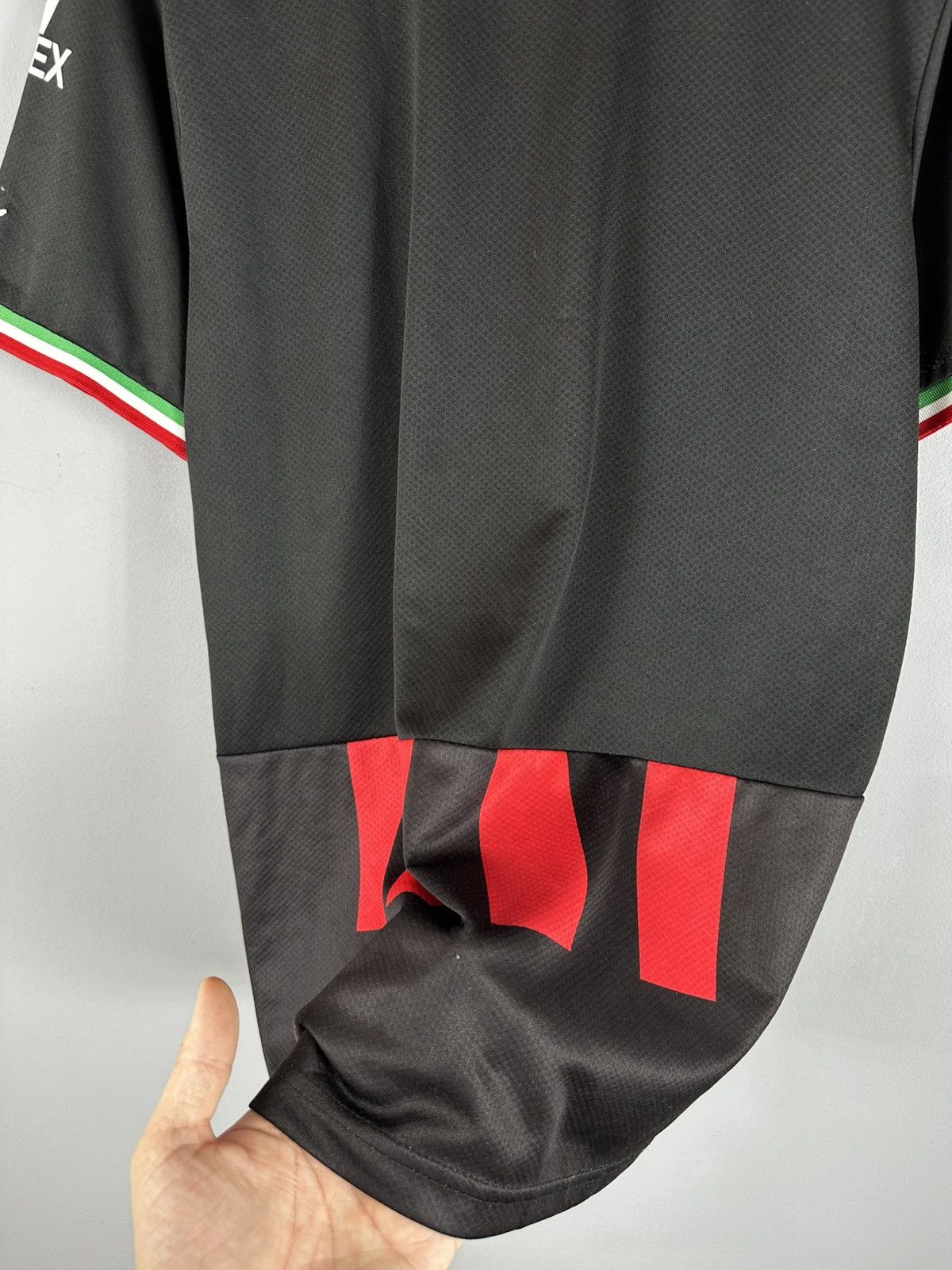 Puma Puma Men's Soccer A.C. Milan 22/23 Home Jersey Size US XL / EU 56 / 4 - 6 Thumbnail