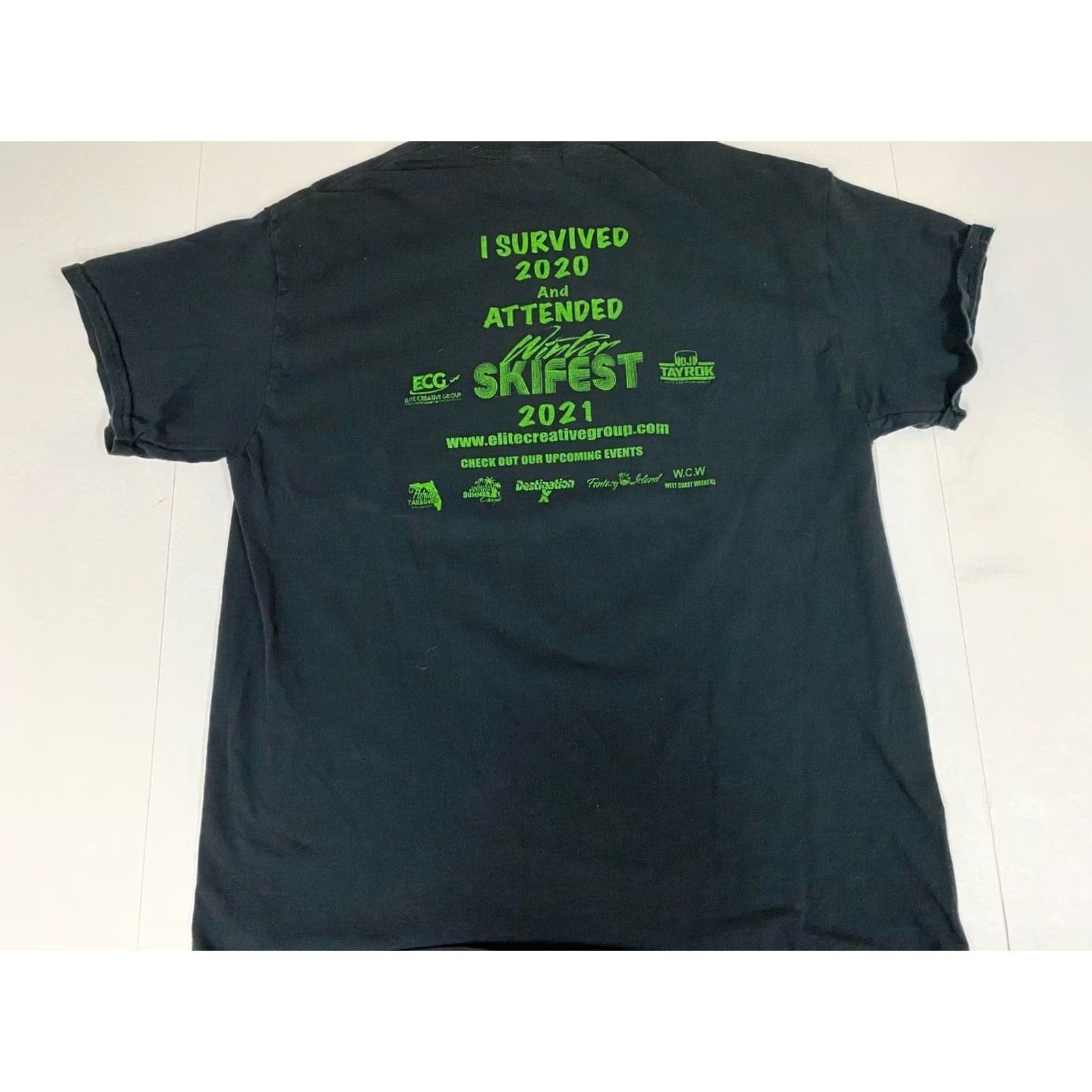 Gildan Winter Ski Fest Mens T Shirt L black 2021 Gildan Crew Neck Short Sleeve Cotton Spandex Logo Solid Regular Men's Size US L / EU 52-54 / 3 - 6 Thumbnail