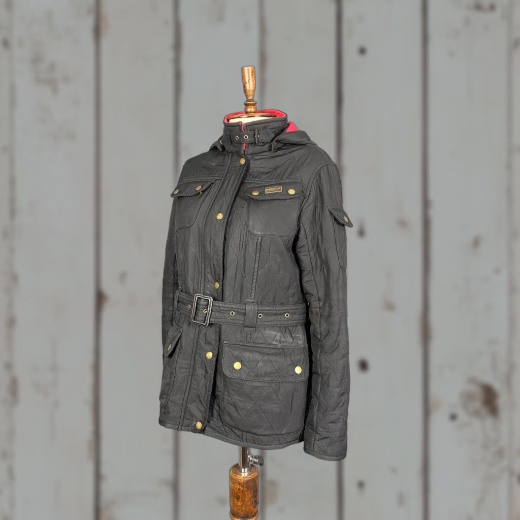 Barbour Barbour International Womens Quilted Jacket Long Sleeve Zip Belted Black 10 Jacket Womens Barbour International Quilted Belted Long Sleeve Black 10 Size L / US 10 / IT 46 - 1 Thumbnail