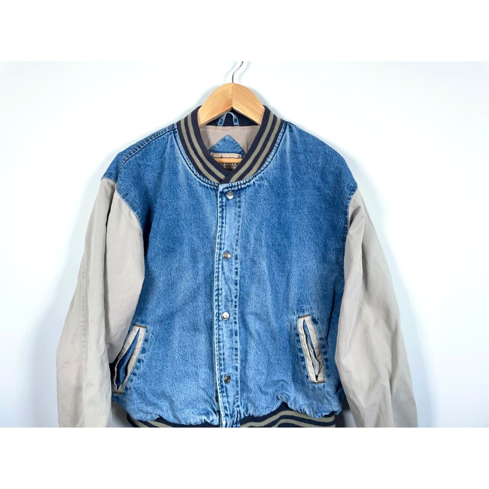 Vintage VINTAGE Falls Creek Denim Bomber Jacket Shirt Men XL Blue Beige Maine Embroidery 90s City Retro Size US L / EU 52-54 / 3 - 4 Thumbnail