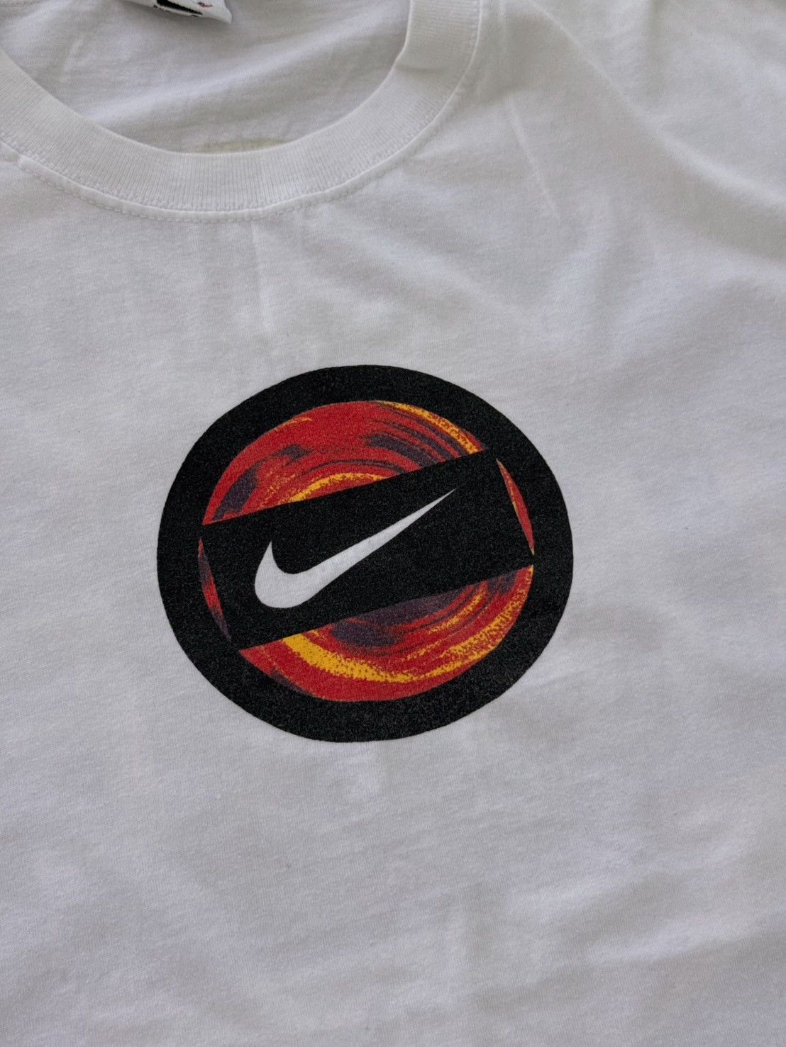 Nike Vintage Nike Big Center circle logo 90‘s T-shirt Size US L / EU 52-54 / 3 - 4 Thumbnail