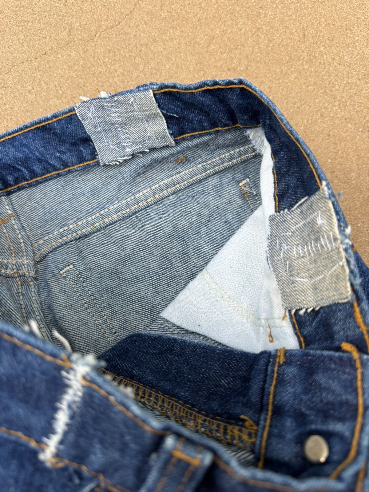 Levi's Vtg 80’s Levi’s 684 Orange Tab Bellbottom Flare Jeans 29x34 Size US 29 - 6 Thumbnail