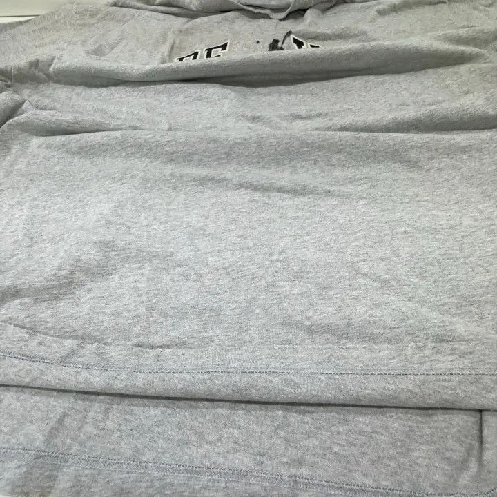 Balenciaga Balenciaga Balenciaga Be Kind Logo Short Sleeve TShirt -25 Size US L / EU 52-54 / 3 - 6 Thumbnail