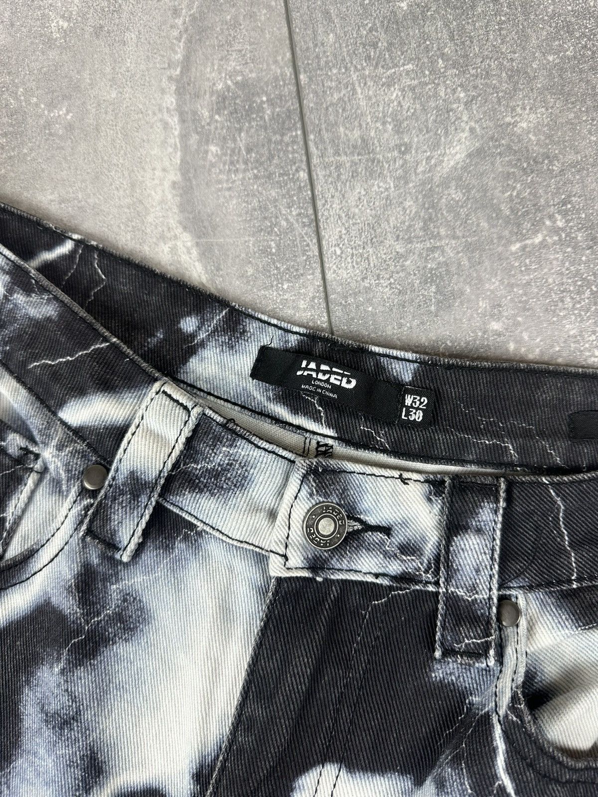 Jaded London Jaded London Lighting Cloud Print Scate Denim Jeans Pants Size US 32 / EU 48 - 11 Thumbnail