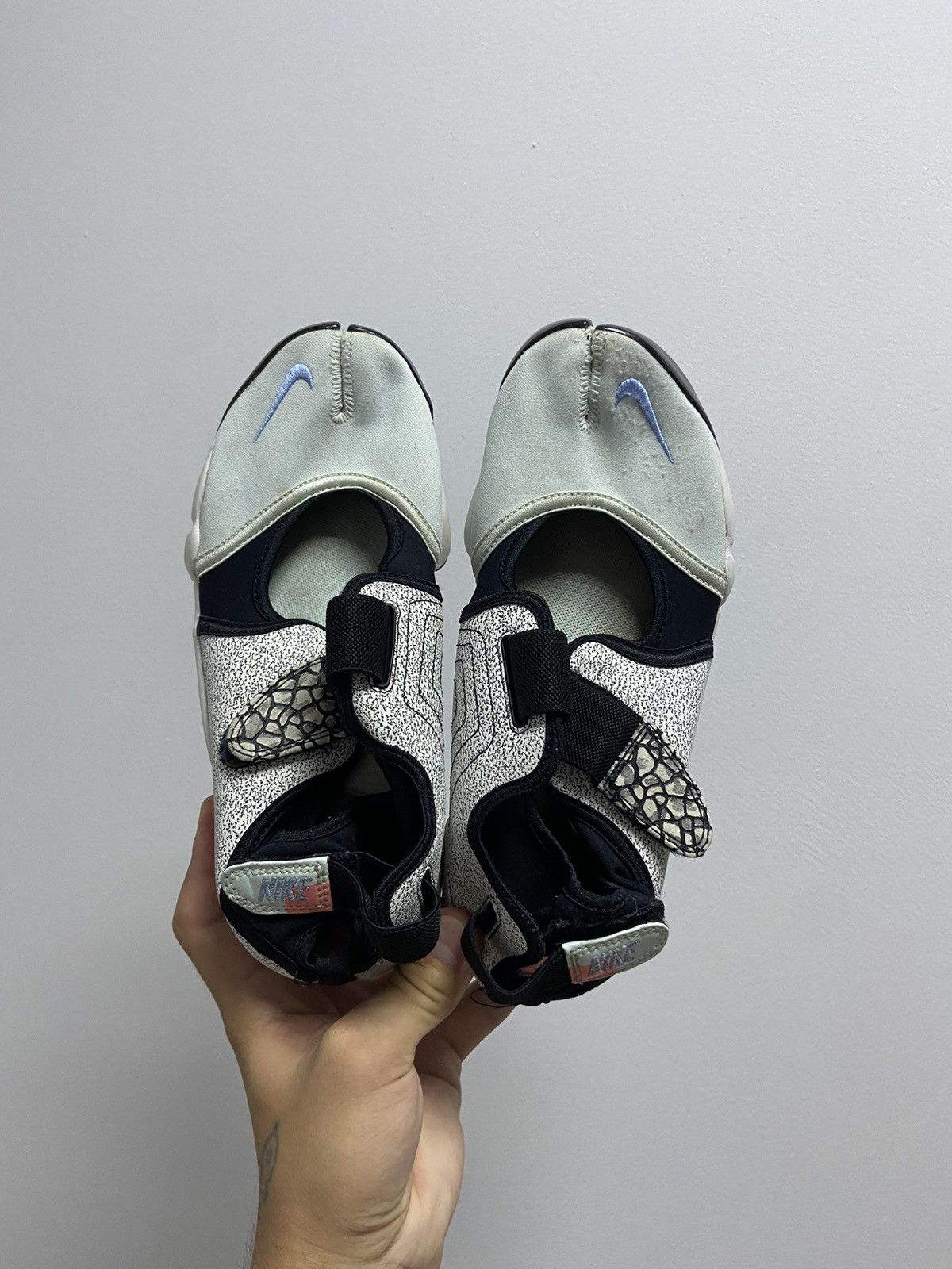 Nike Nike rift tabi style ninja Vintage Womans Small Logo Swoosh Size US 8 / IT 38 - 6 Thumbnail