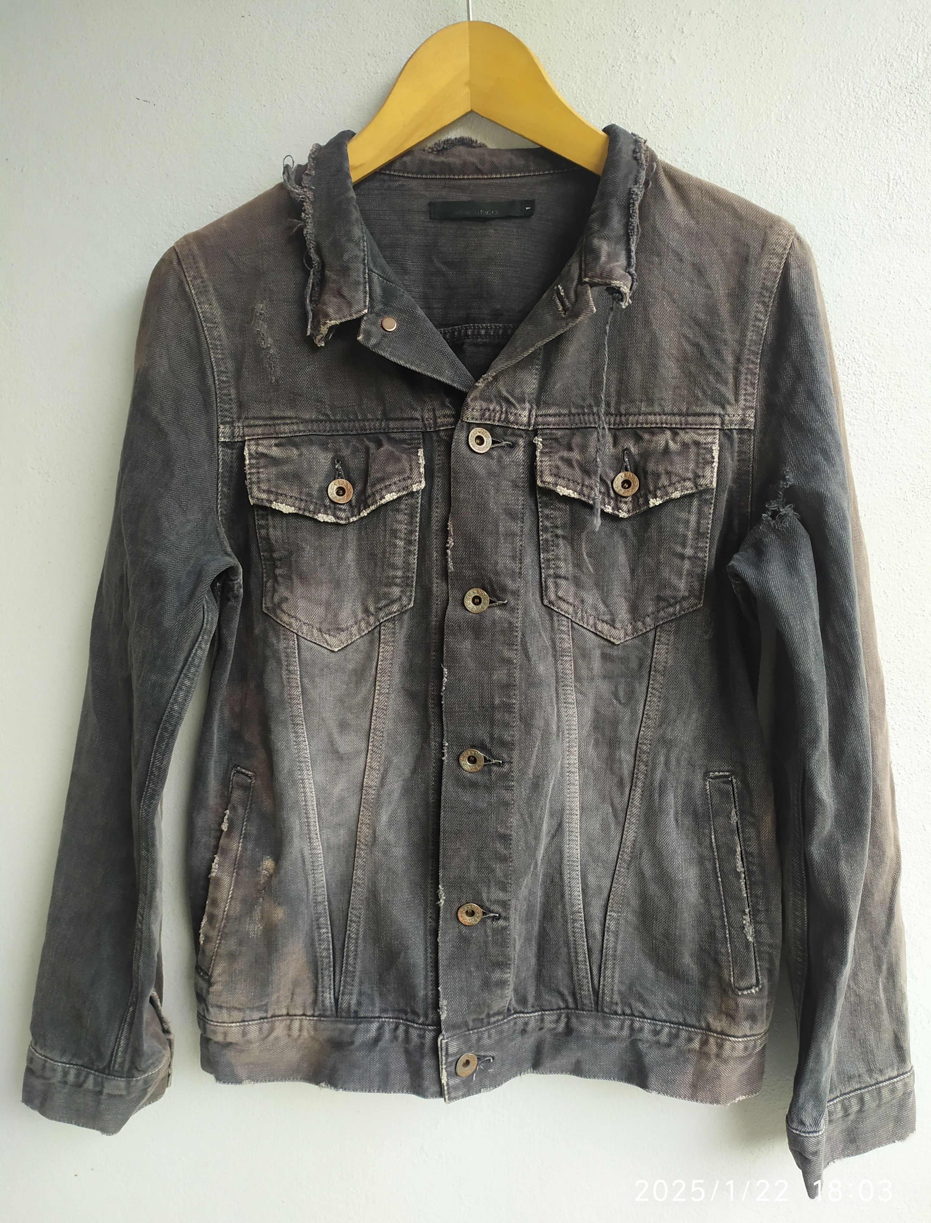 14th Addiction × If Six Was Nine Vintage American Rag CIE distressed denim Jacket Size US S / EU 44-46 / 1 - 1 Thumbnail