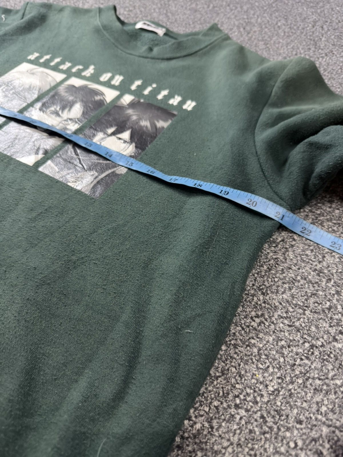 Fashion Victim Faded Anime Attack on Titan Crewneck Sweatshirt Takara Tomy Size US L / EU 52-54 / 3 - 9 Thumbnail
