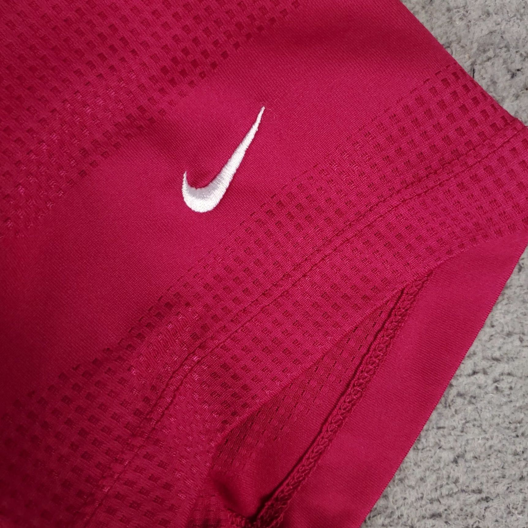 Nike Nike Polo Shirt Mens Size XL Magenta Swoosh Golf Casual Short Sleeve Pink Polyester Polyester Blend Logo Zipper Brand Nike Dri-Fit Satin? Size US XL / EU 56 / 4 - 3 Thumbnail