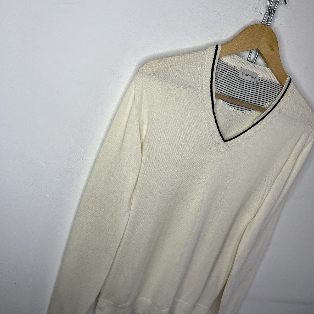 Moncler Moncler vintage wool sweater logo Size M / US 6-8 / IT 42-44 - 3 Thumbnail