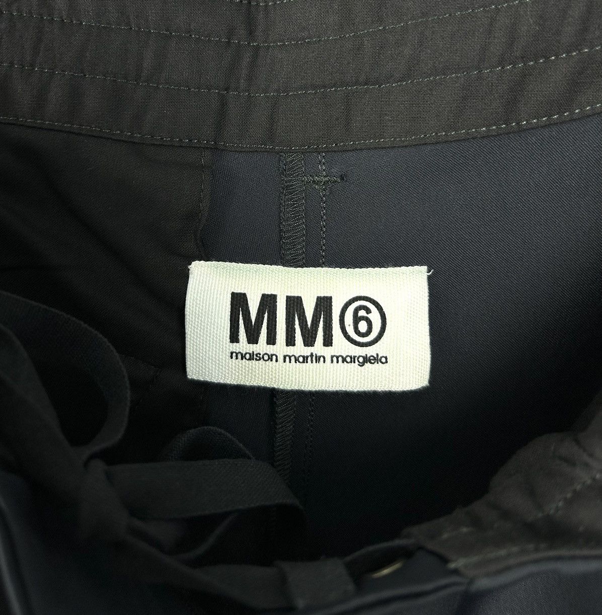 Maison Margiela MM6 Maison Martin Margiela S/S 2010 Cargo Shorts Navy IT36 Size 25" / US 0 / IT 36 - 11 Thumbnail