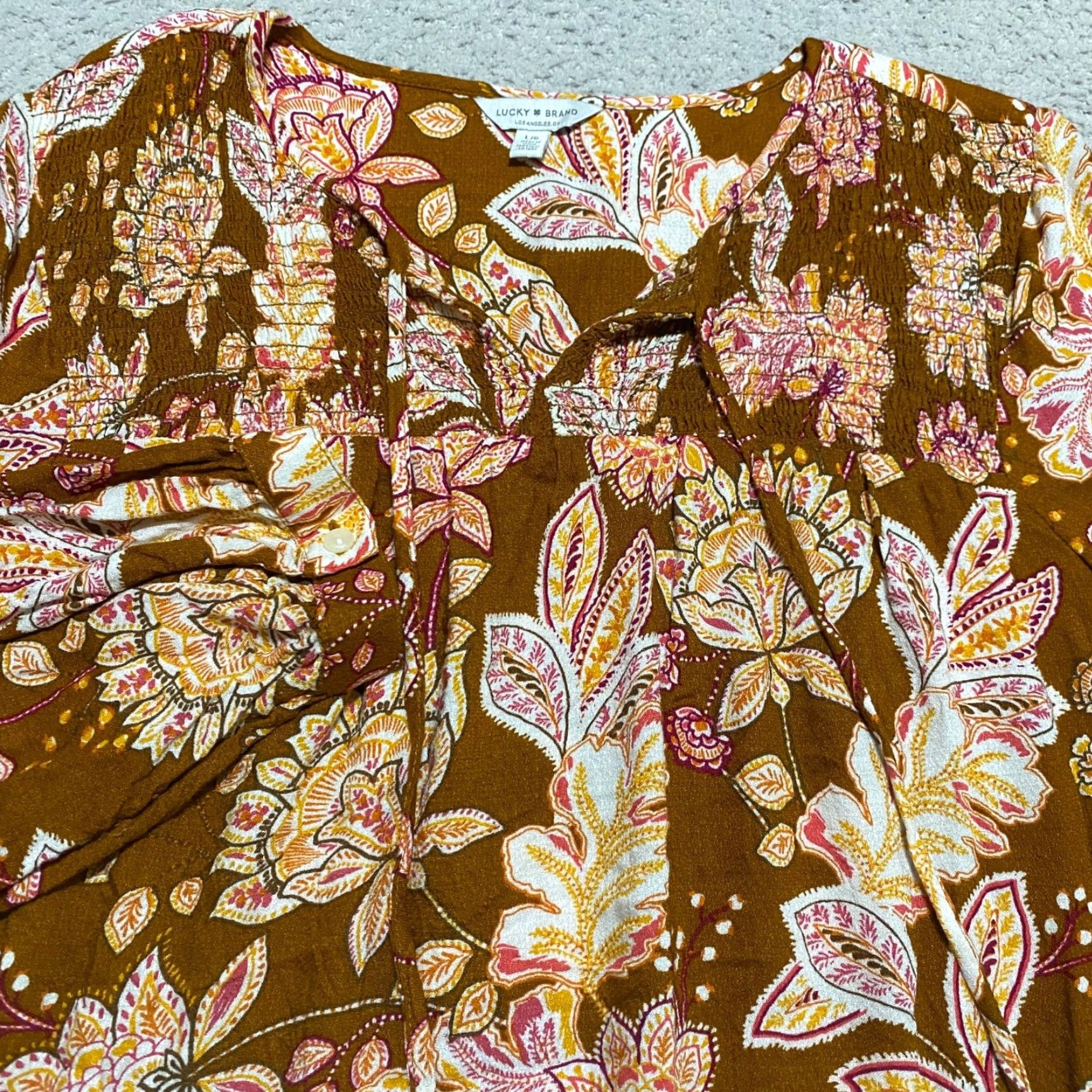 Lucky Brand **Lucky Brand Women's Multicolor Paisley Long Sleeve V-Neck Shirt** User: Lucky Brand Women's Multicolor Paisley Long Sleeve V-Neck Shirt Size L / US 10 / IT 46 - 5 Thumbnail