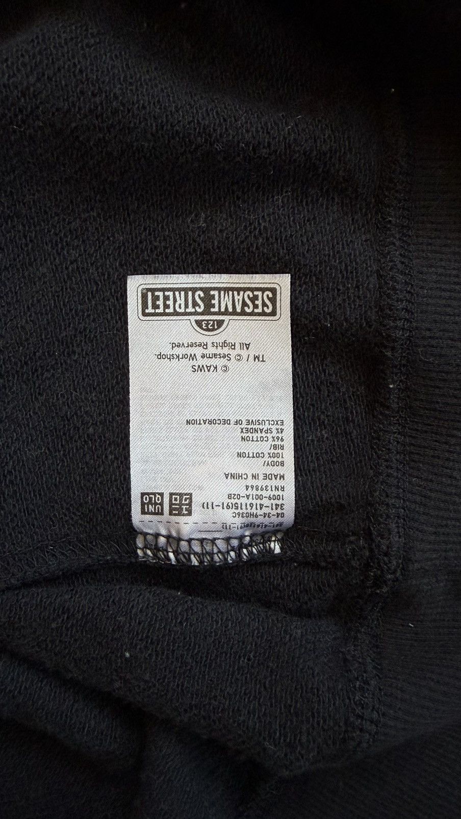 Kaws × Uniqlo Uniqlo UT x KAWS x Sesame Street XX Sweatshirt Black Size US XL / EU 56 / 4 - 7 Thumbnail