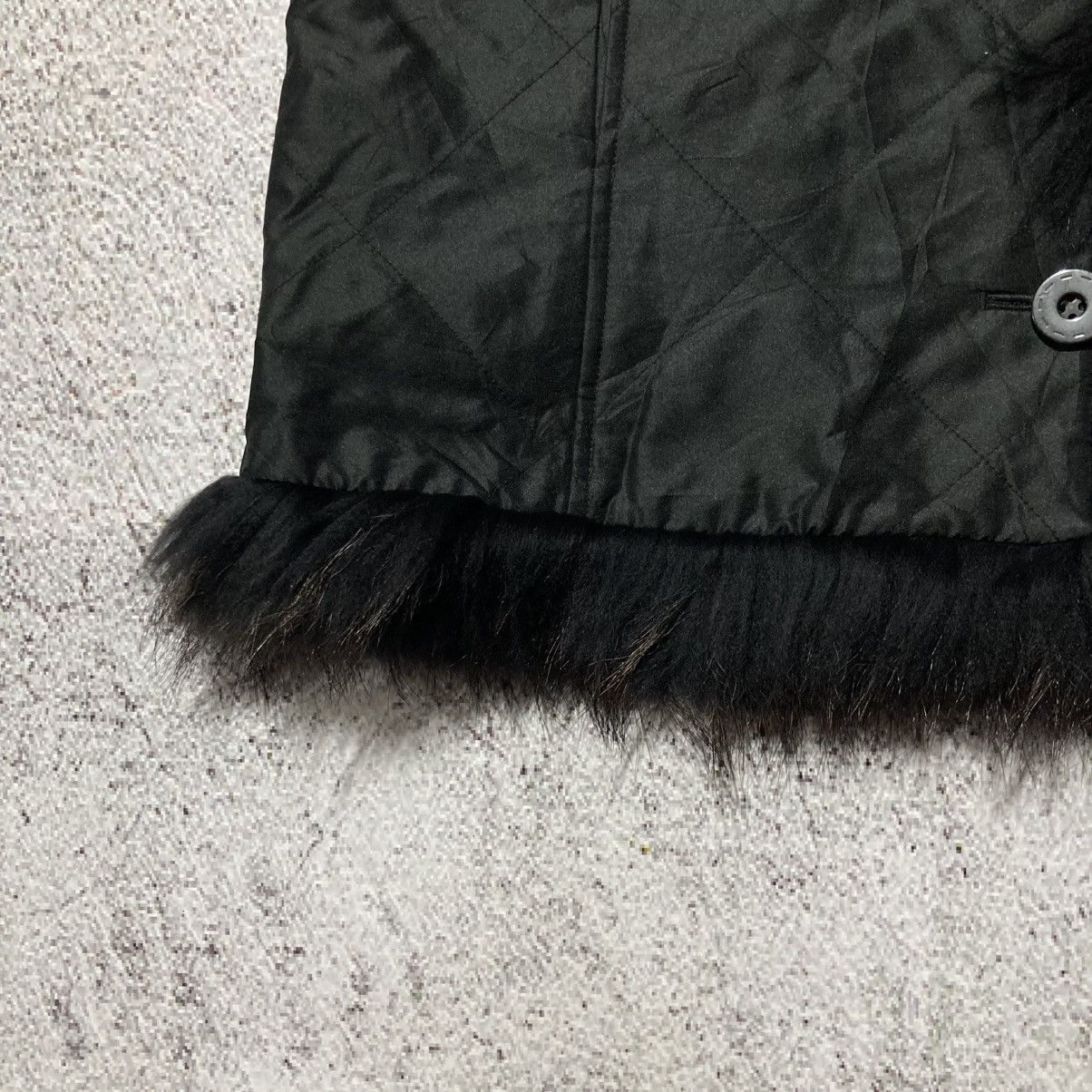 Japanese Brand 2000s Japanese Brand Trim Fur Vest Jacket Vkei Gothic Grunge Size US L / EU 52-54 / 3 - 8 Thumbnail