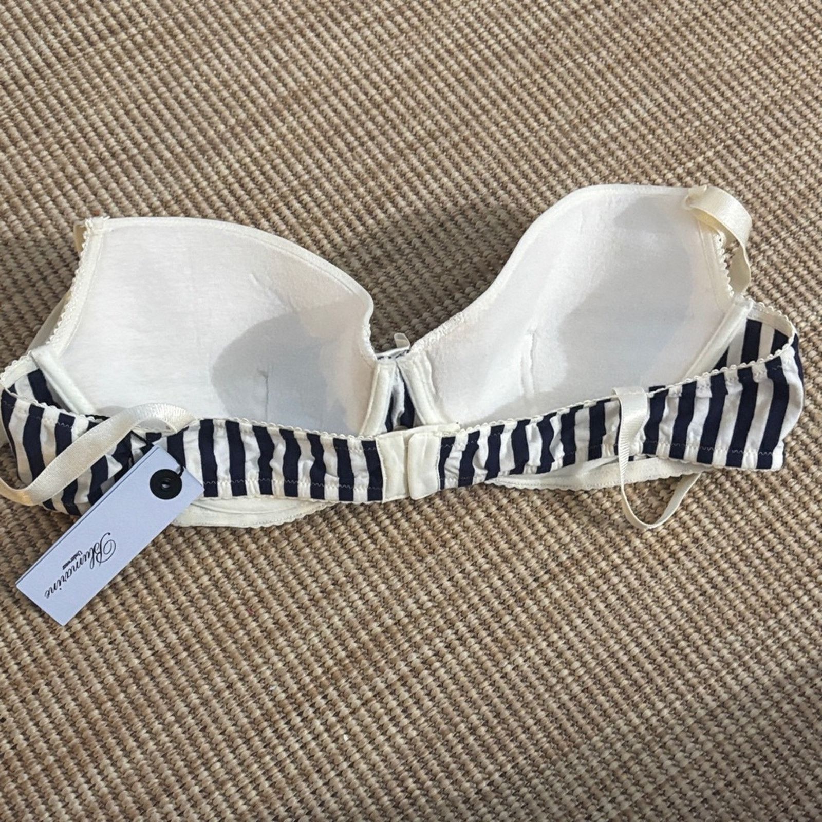 La Perla NWT La Perla Cream and Navy Lace Bra Women's Size L Size ONE SIZE - 9 Thumbnail