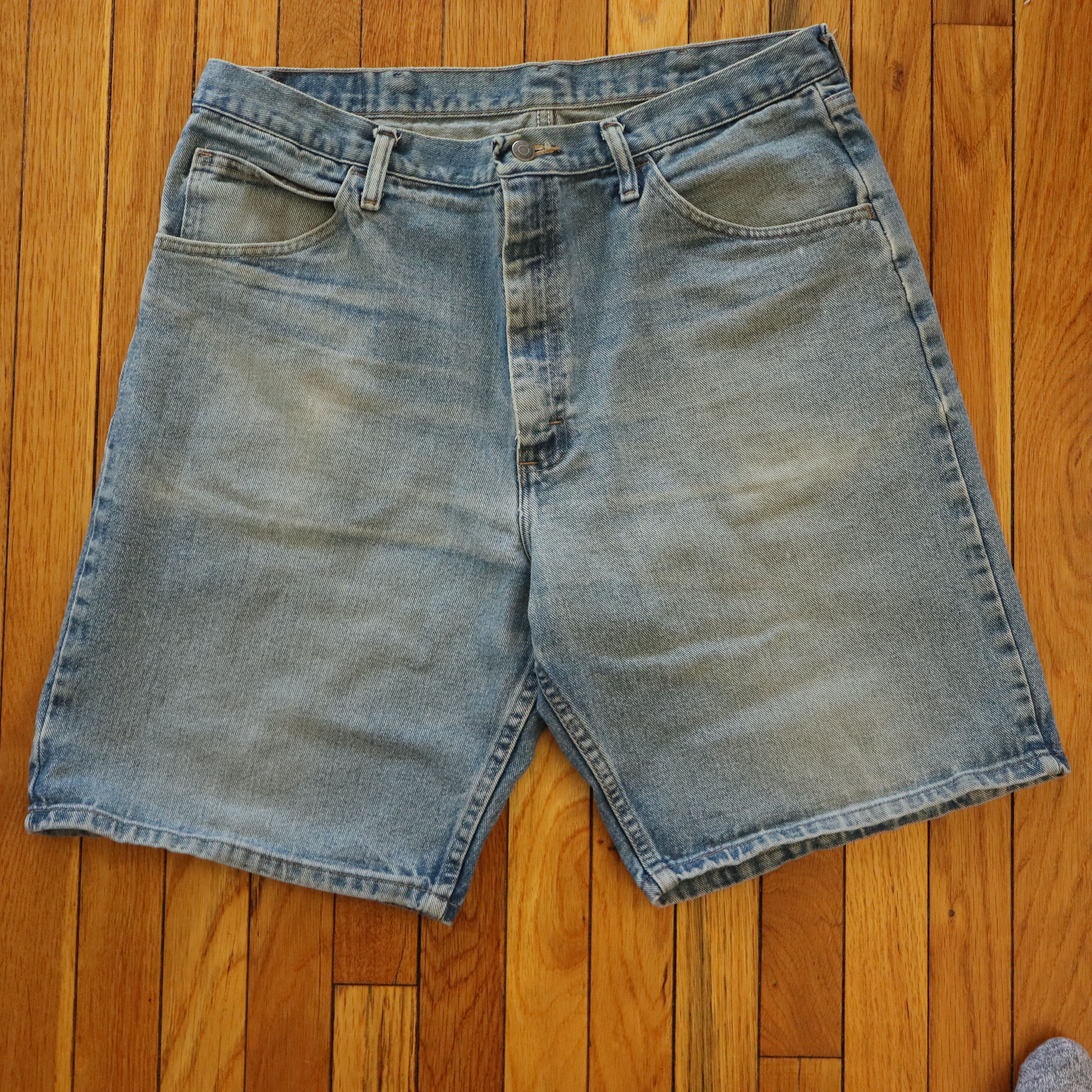 Carhartt × Levi's × Wrangler Vintage 90s Wrangler Distressed Skater Denim Shorts Jorts 36 Size US 36 / EU 52 - 1 Thumbnail
