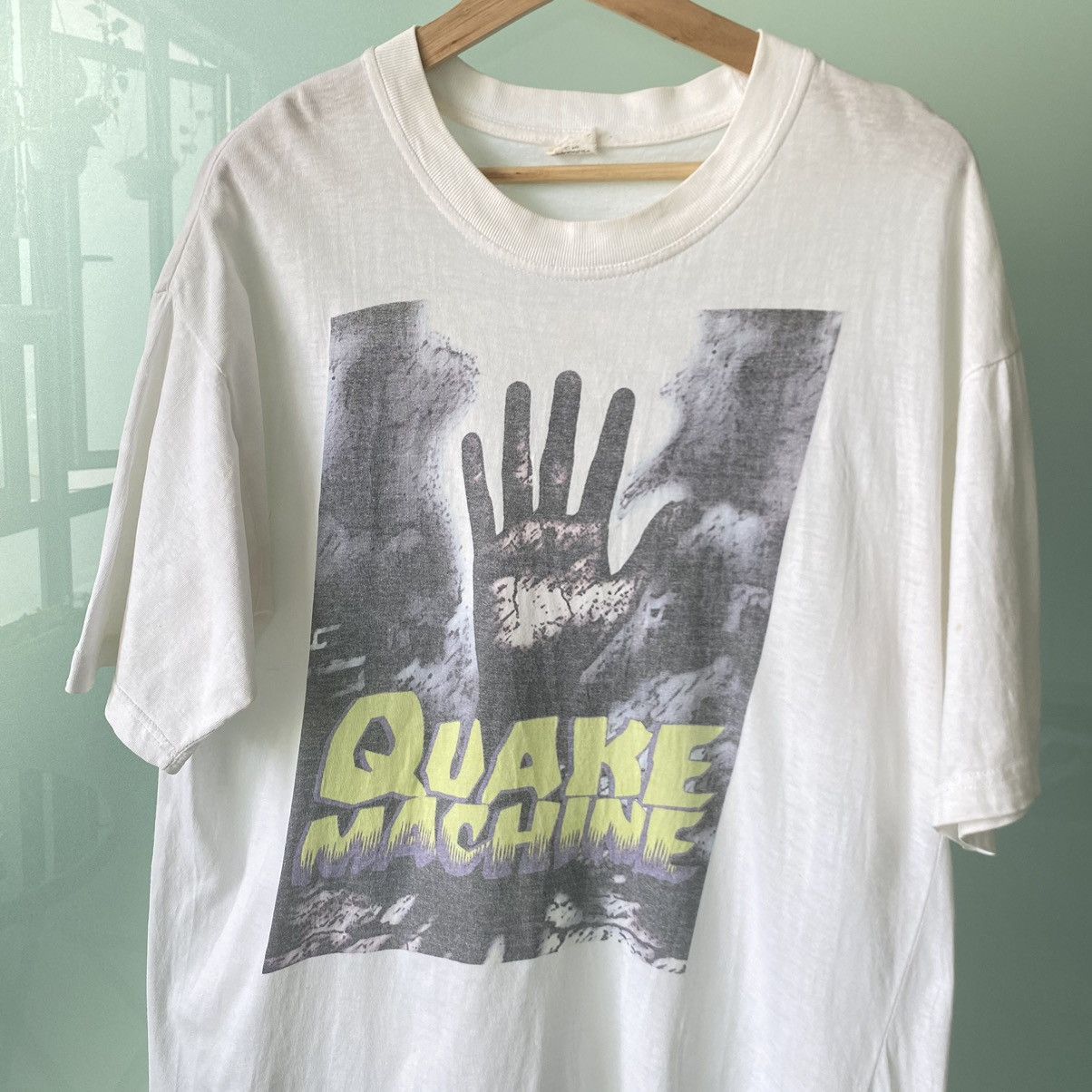 Vintage Thrashed Vintage Quake Machine ERD GRUNGE GRAIL OG TEE Size US XL / EU 56 / 4 - 2 Thumbnail