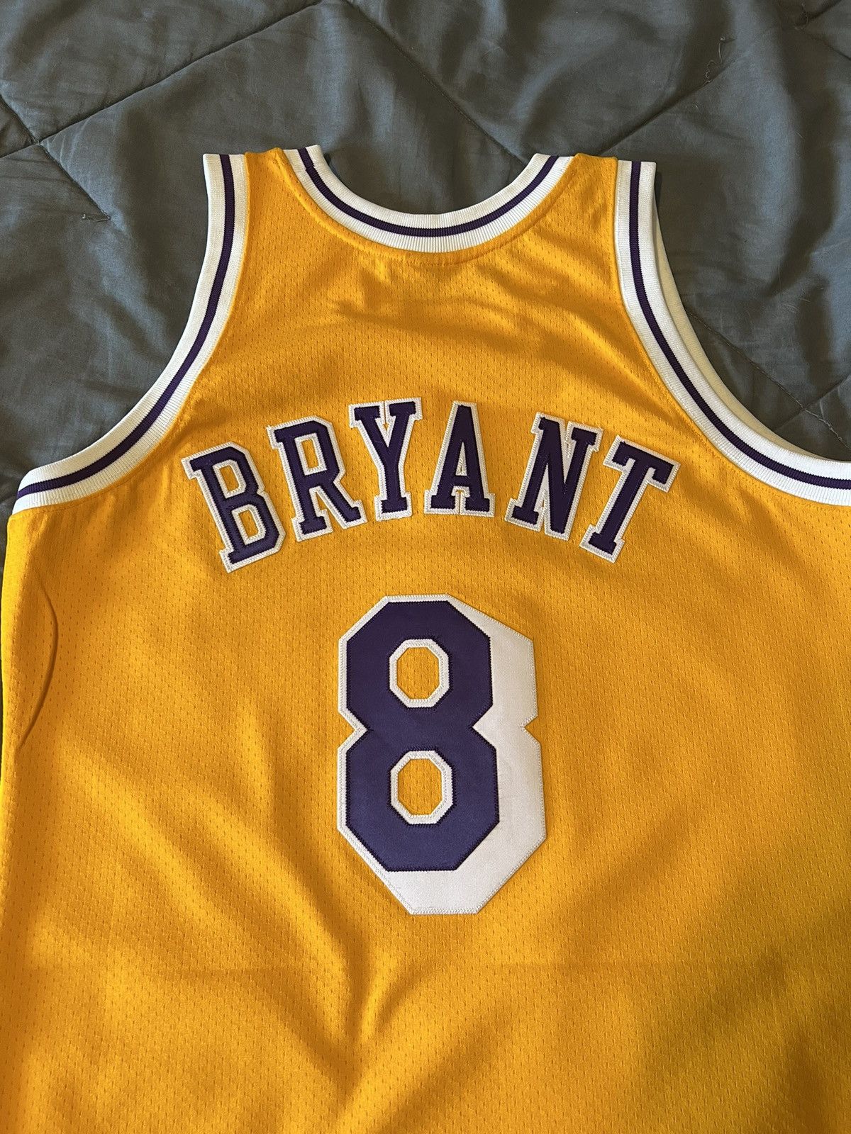 Mitchell & Ness Kobe Bryant authentic Mitchell and Jess jersey Size US M / EU 48-50 / 2 - 3 Thumbnail