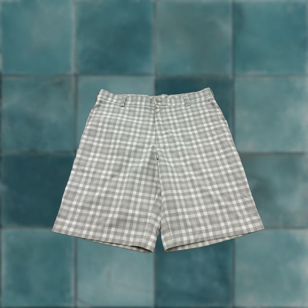 Nike Nike Golf Shorts Men’s 34 Grey Plaid Chino Sports Tiger Woods Casual Mens 34 Grey plaid Nike Shorts Size US 34 / EU 50 - 1 Thumbnail