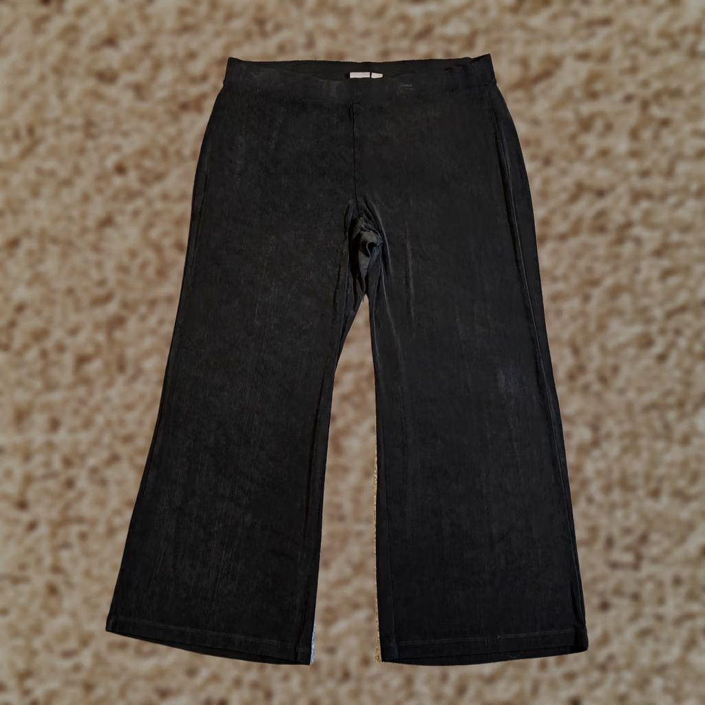 Vintage Chicos Pants Womens XL Black Wide-Leg Slinky Pull On No Iron Career Casual Dress Pants Womens XL Black Wide-Leg Size 40" / US 18 - 1 Thumbnail