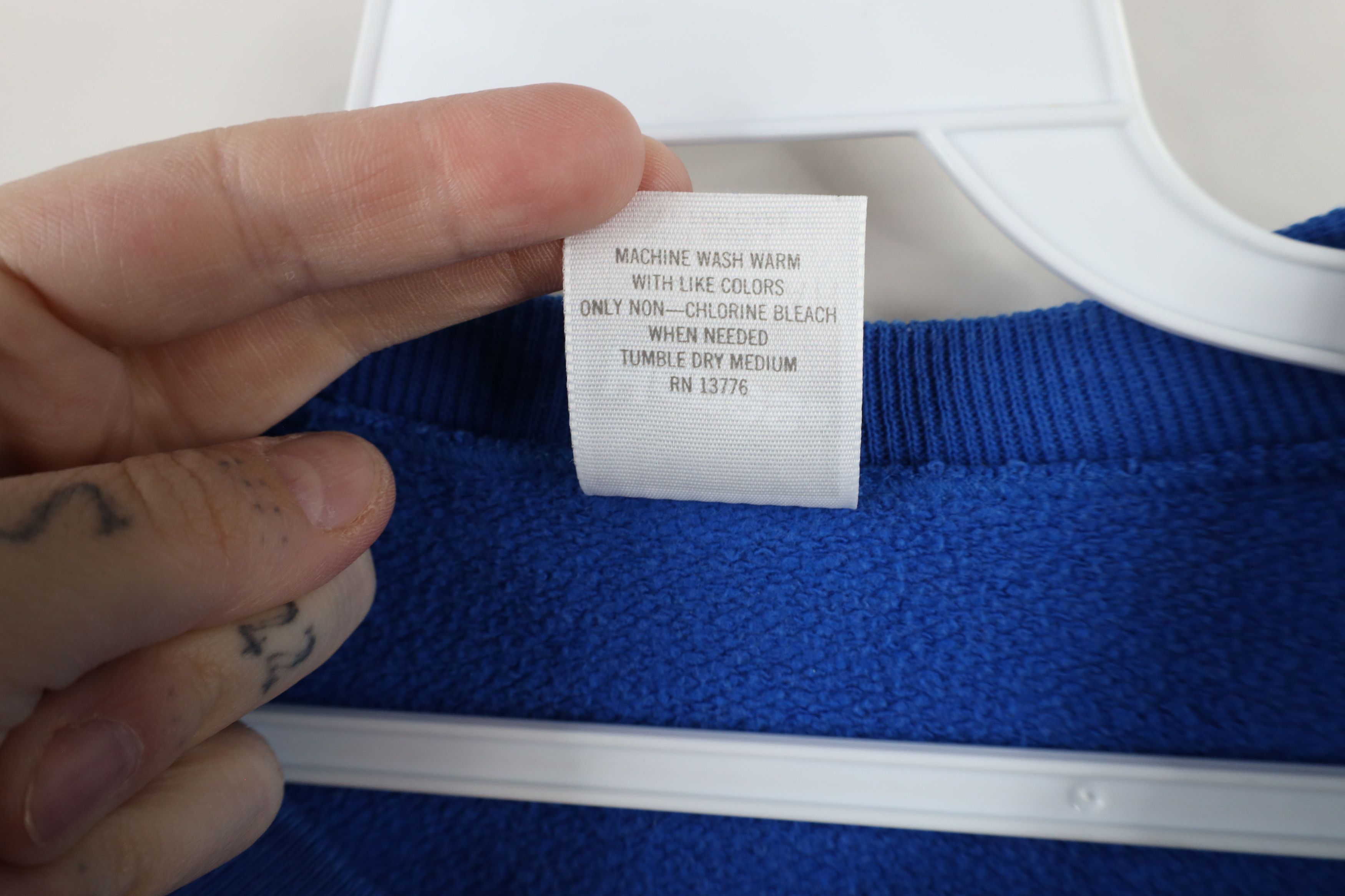 Hanes × Vintage Vintage 80s 90s Hanes Crewneck Sweatshirt Royal Blue USA Size XL / US 12-14 / IT 48-50 - 7 Thumbnail