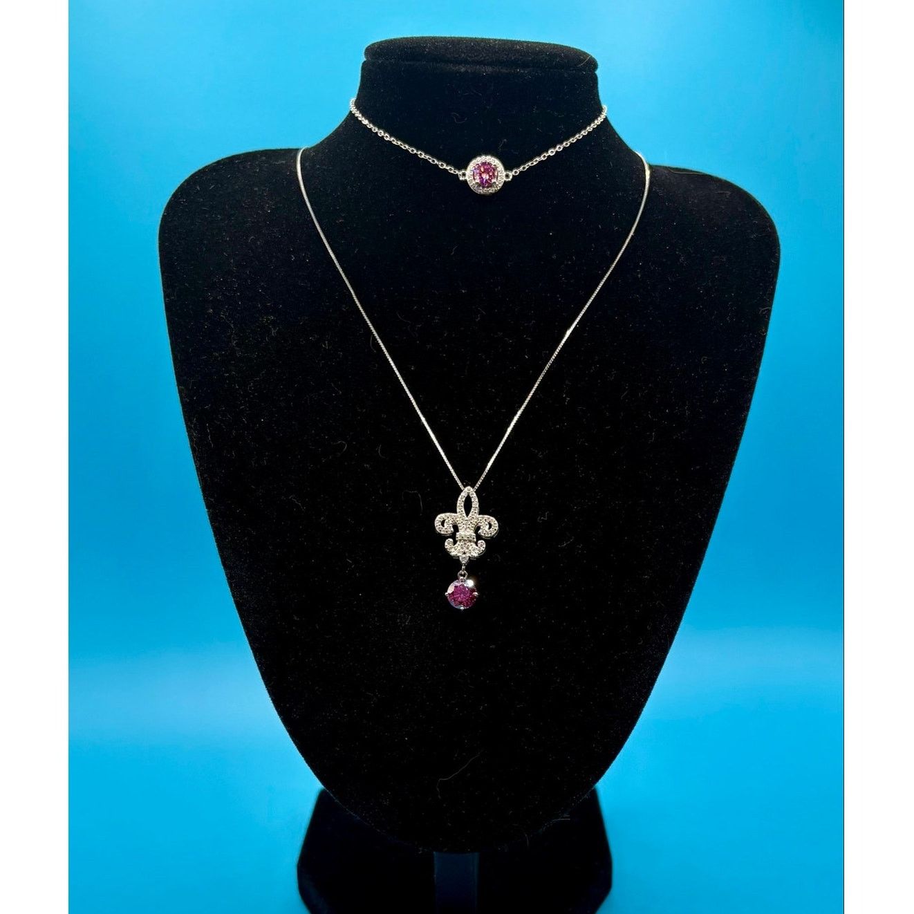Jewelry NEW Elegant Pink & White Moissanite Fleur de Lis Jewelry Set Size ONE SIZE - 1 Thumbnail