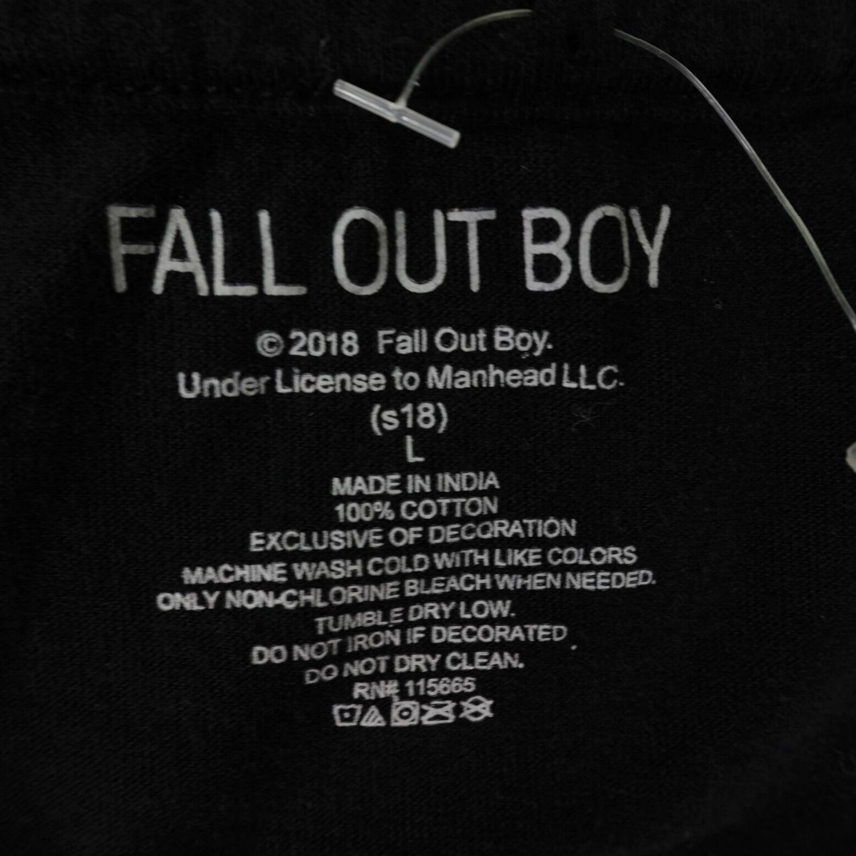 Pinko VINTAGE Fall Out Boy Shirt Mens Large Black Rock Band Concert Crewneck Tee Size US L / EU 52-54 / 3 - 7 Thumbnail