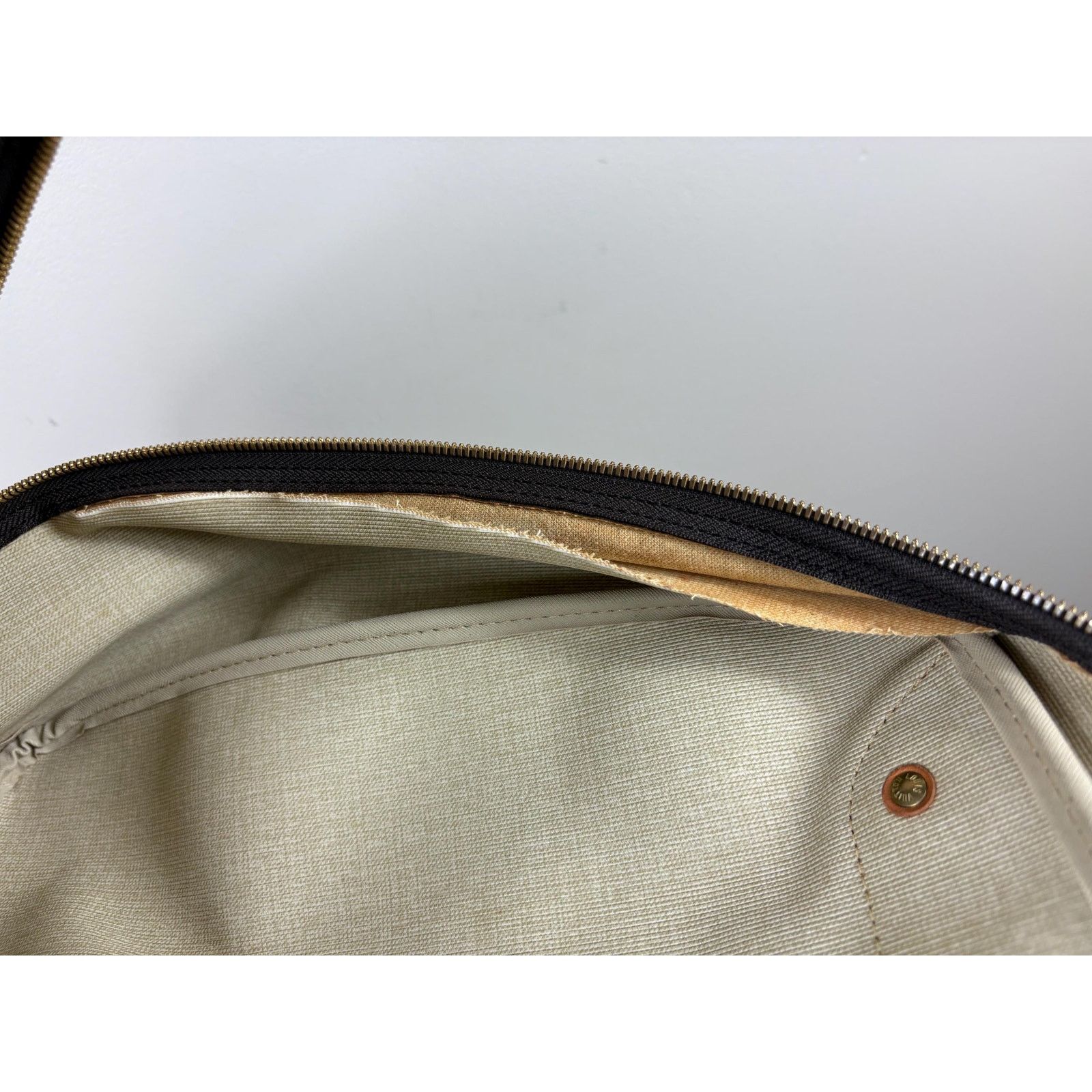 Louis Vuitton Authentic Louis Vuitton Excursion Hand Bag Monogram Size ONE SIZE - 12 Thumbnail
