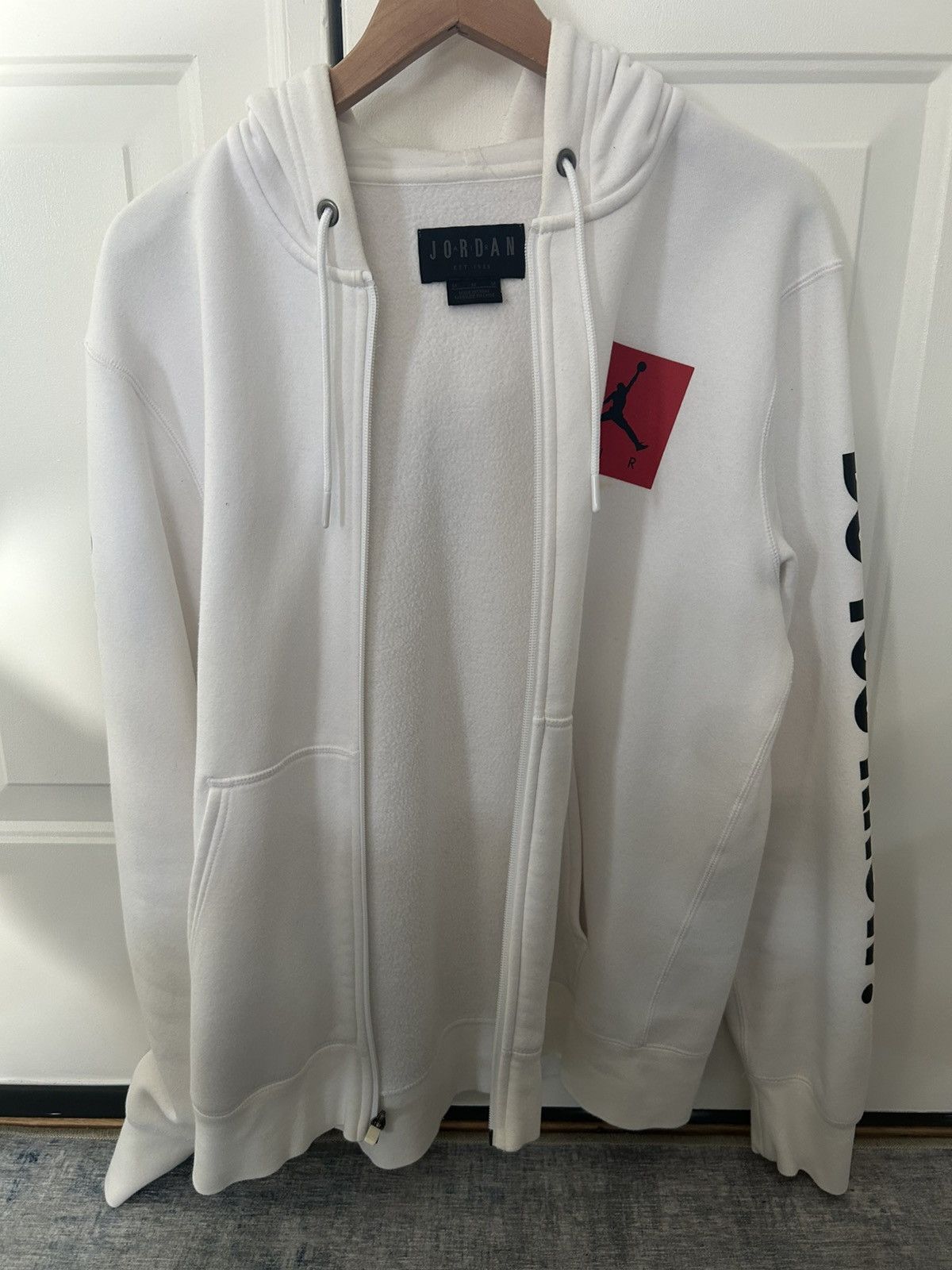 Jordan Brand Jordan Zip Hoodie Used White Size US M / EU 48-50 / 2 - 5 Thumbnail