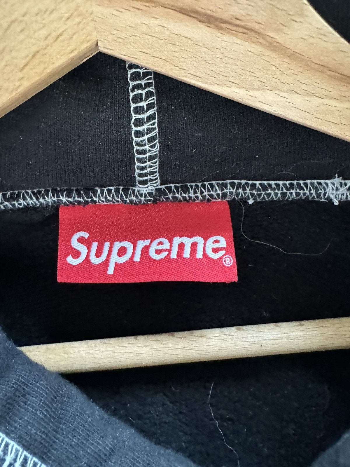 Supreme Supreme 94 logo hoodie Size US XL / EU 56 / 4 - 4 Thumbnail