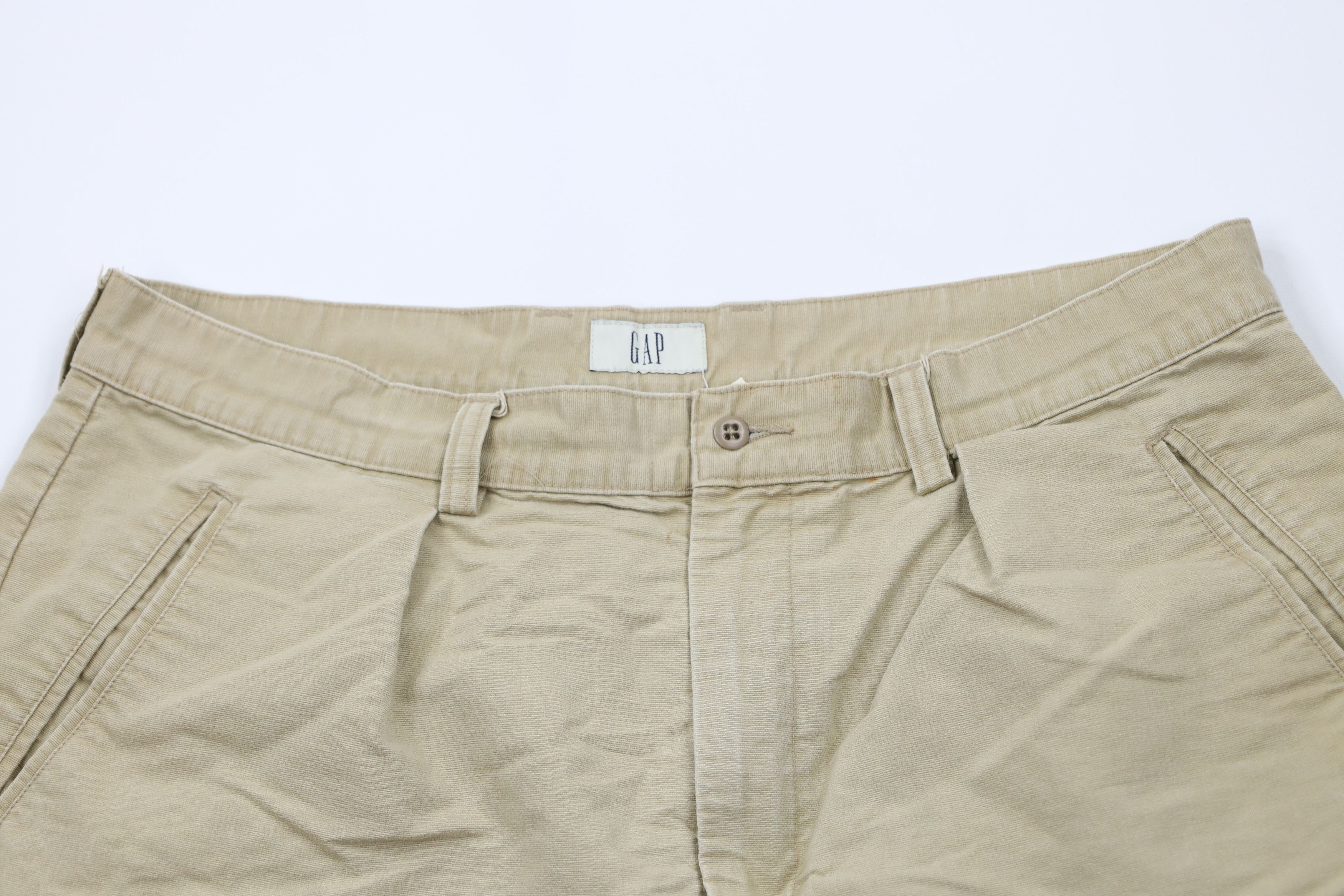 Gap × Vintage Vintage 90s Gap Heavy Canvas Cargo Shorts Beige Cotton Size US 38 / EU 54 - 2 Thumbnail