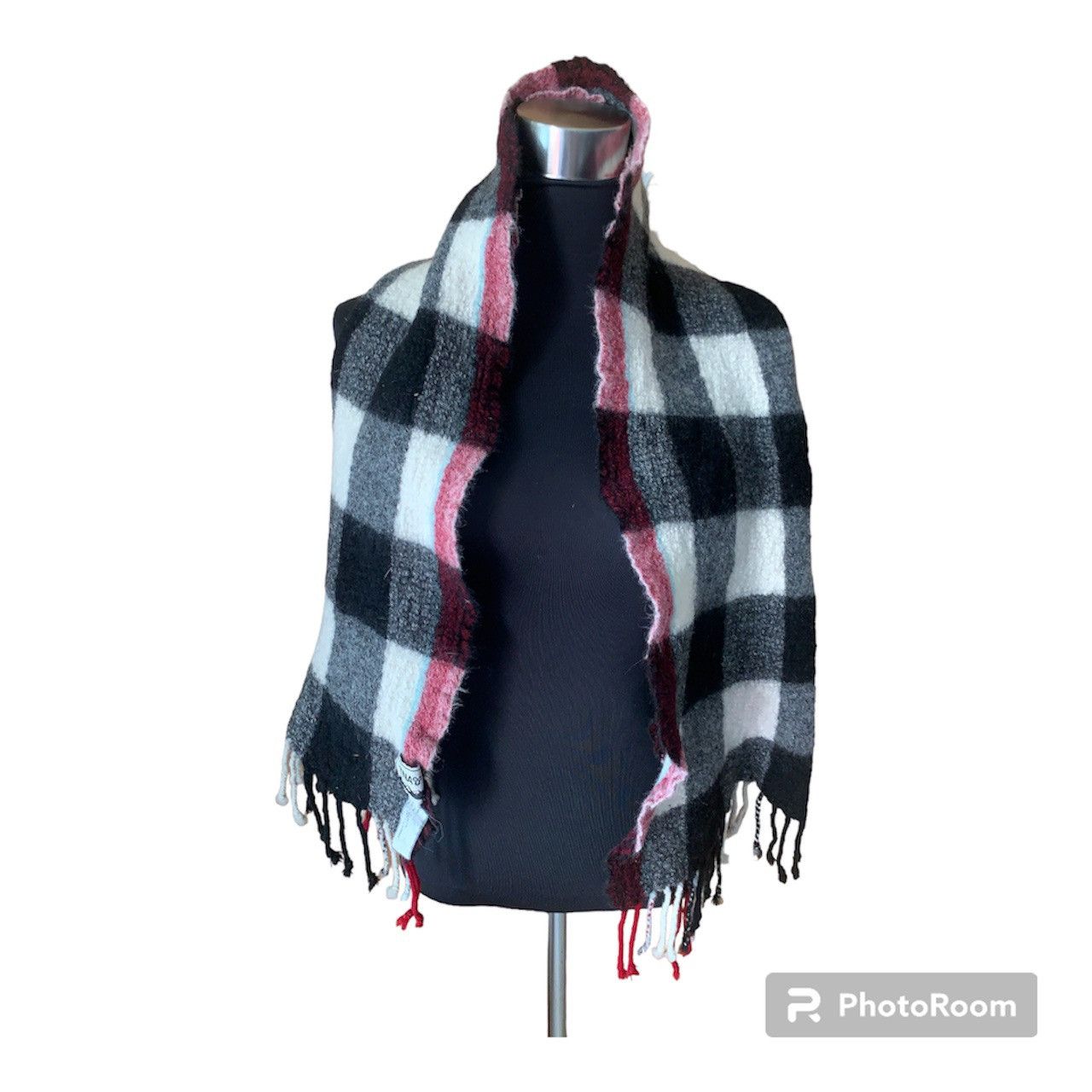 Aritzia × Designer × TNA TNA 100% Wool Scarf in Plaid Print Size ONE SIZE - 5 Thumbnail
