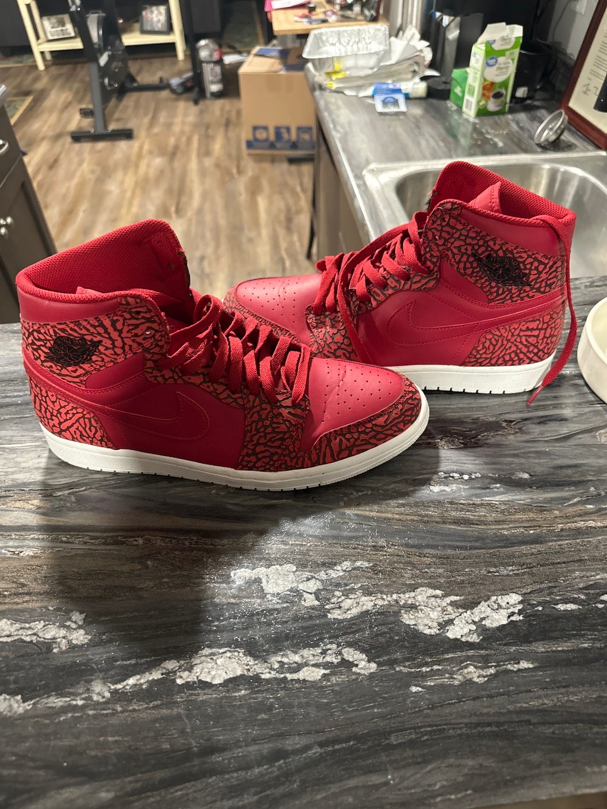Nike Jordan 1 red elephant Size US 11 / EU 44 - 1 Preview