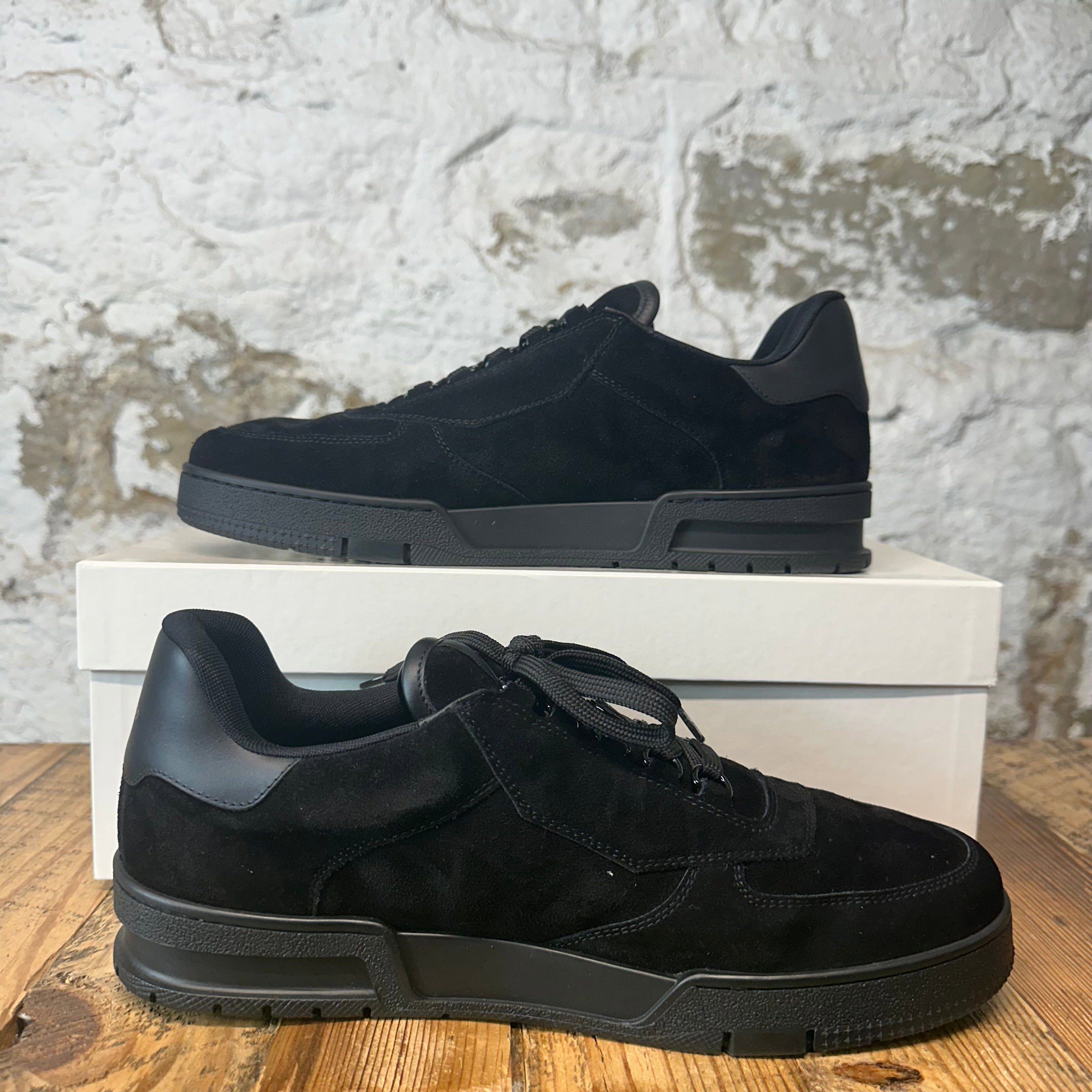 Louis Vuitton Louis Vuitton Black Suede Trainer Sneaker Sz 10 (8.5LV) Size US 10 / EU 43 - 2 Thumbnail