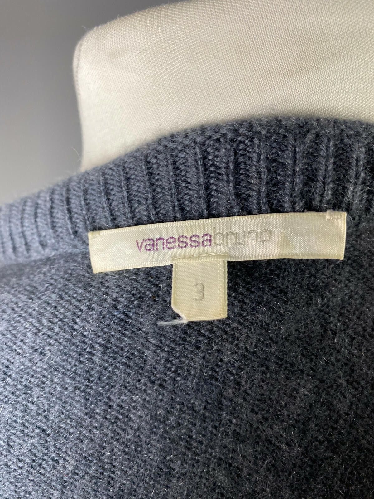 Designer Ladies Vanessa Bruno Cashmere Long Sleeve Sweater Size 3 Size M / US 6-8 / IT 42-44 - 8 Thumbnail