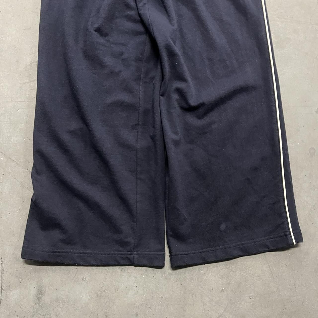 Japanese Brand × Vintage Vintage Y2K/2000s Baggy Navy Blue Varsity Sweatpants! Size US 36 / EU 52 - 4 Thumbnail